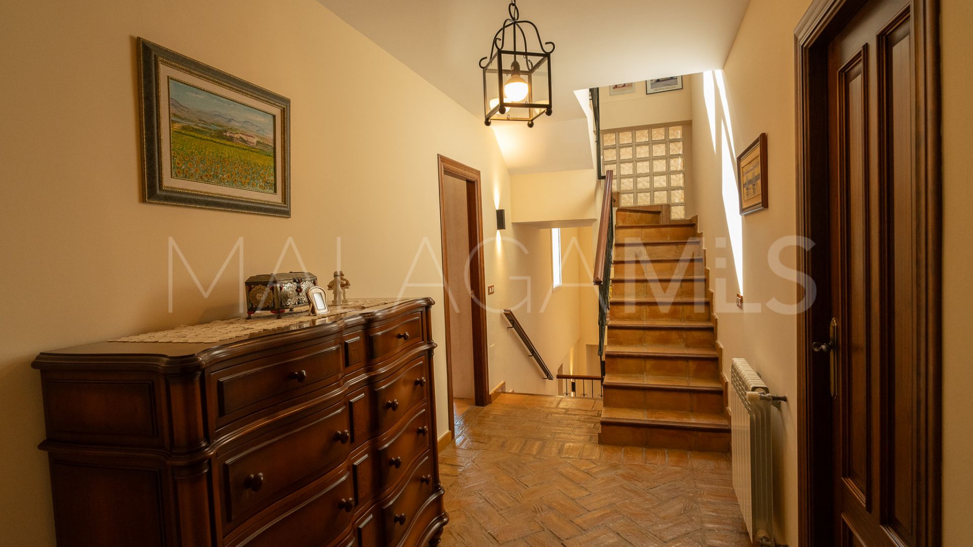 Villa for sale in Pinares de San Antón