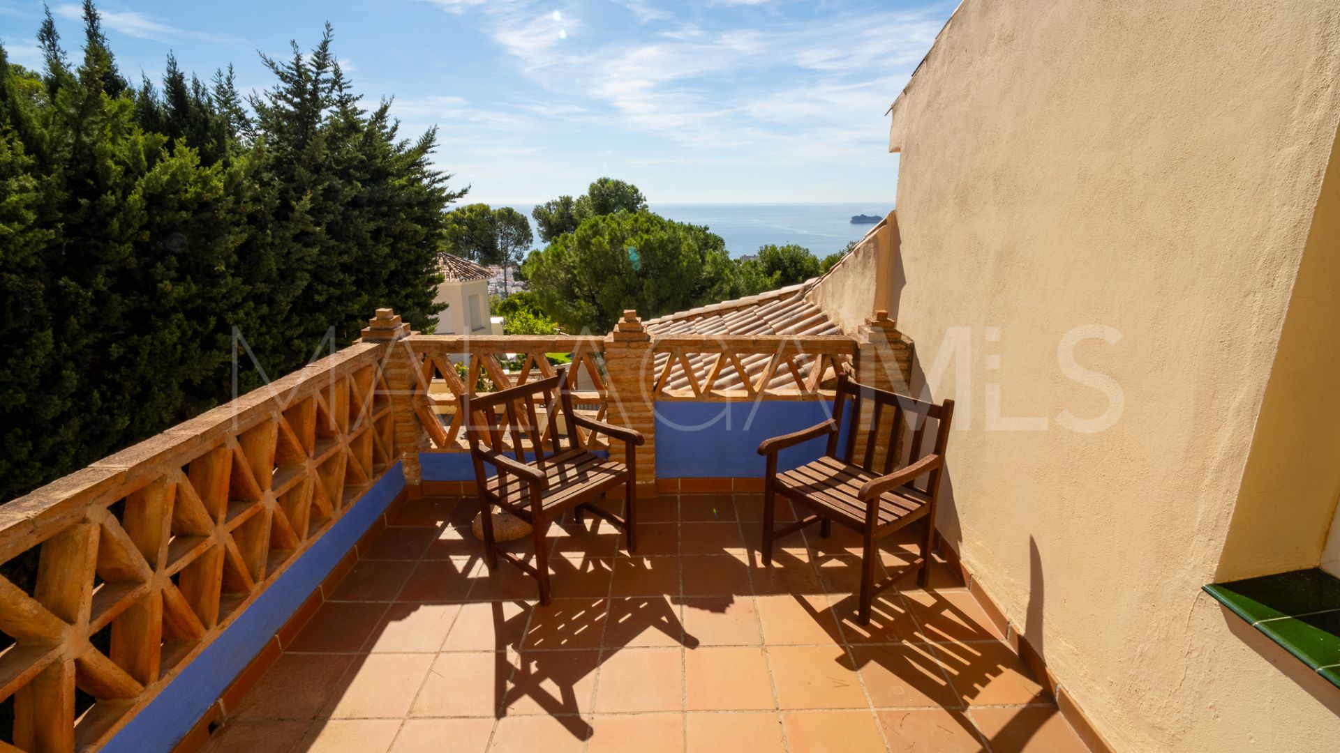 Villa for sale in Pinares de San Antón
