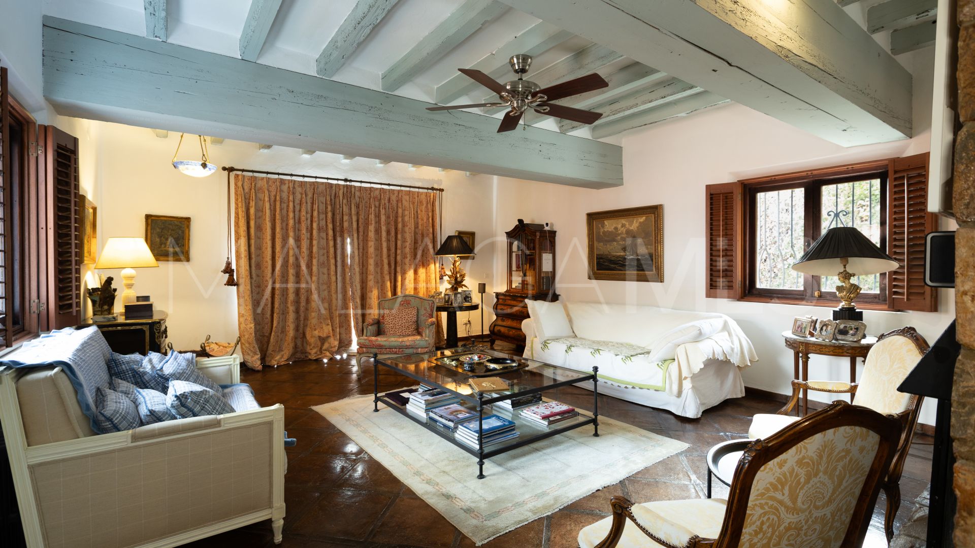 5 bedrooms villa for sale in Nueva Andalucia