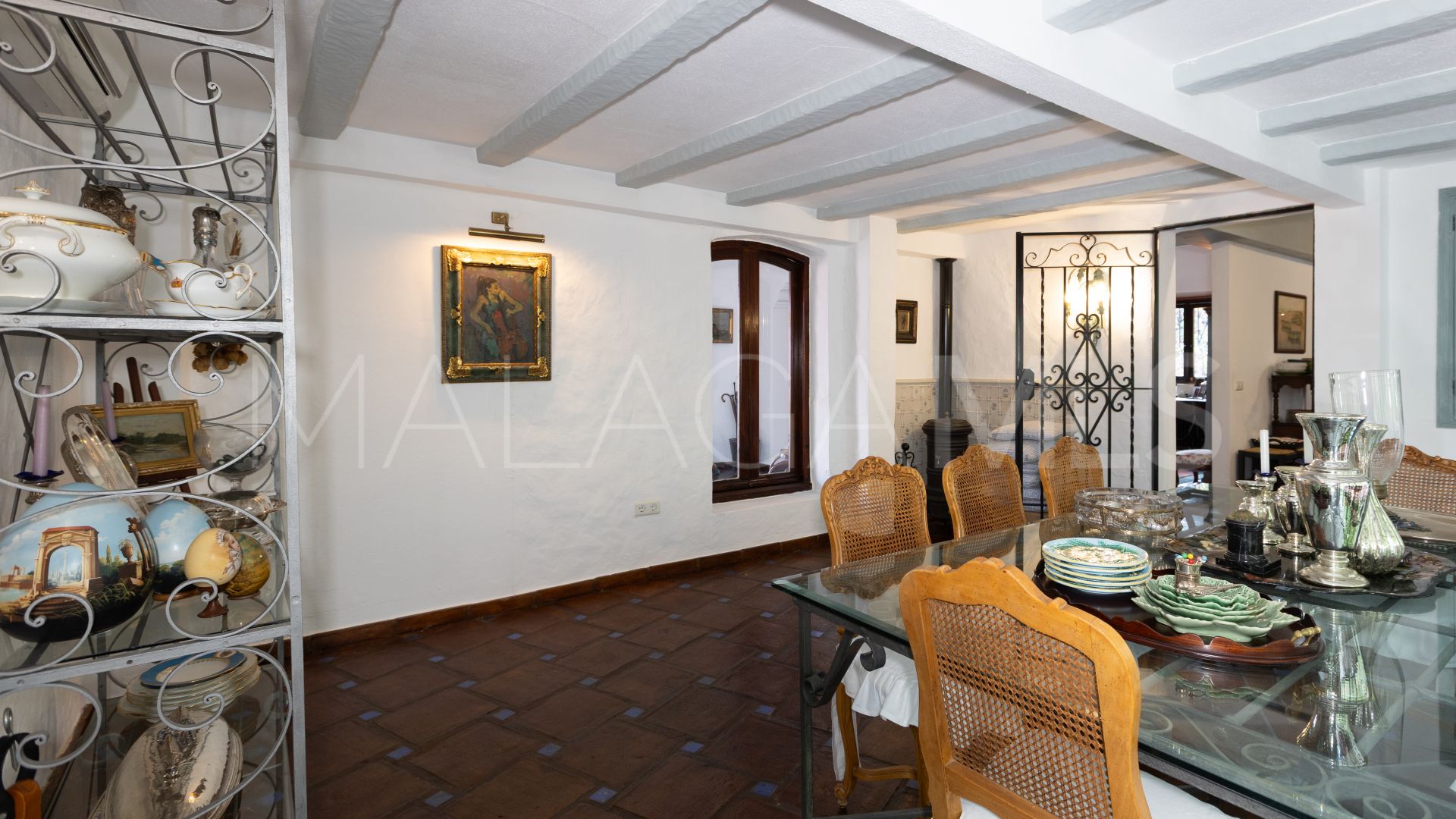 5 bedrooms villa for sale in Nueva Andalucia