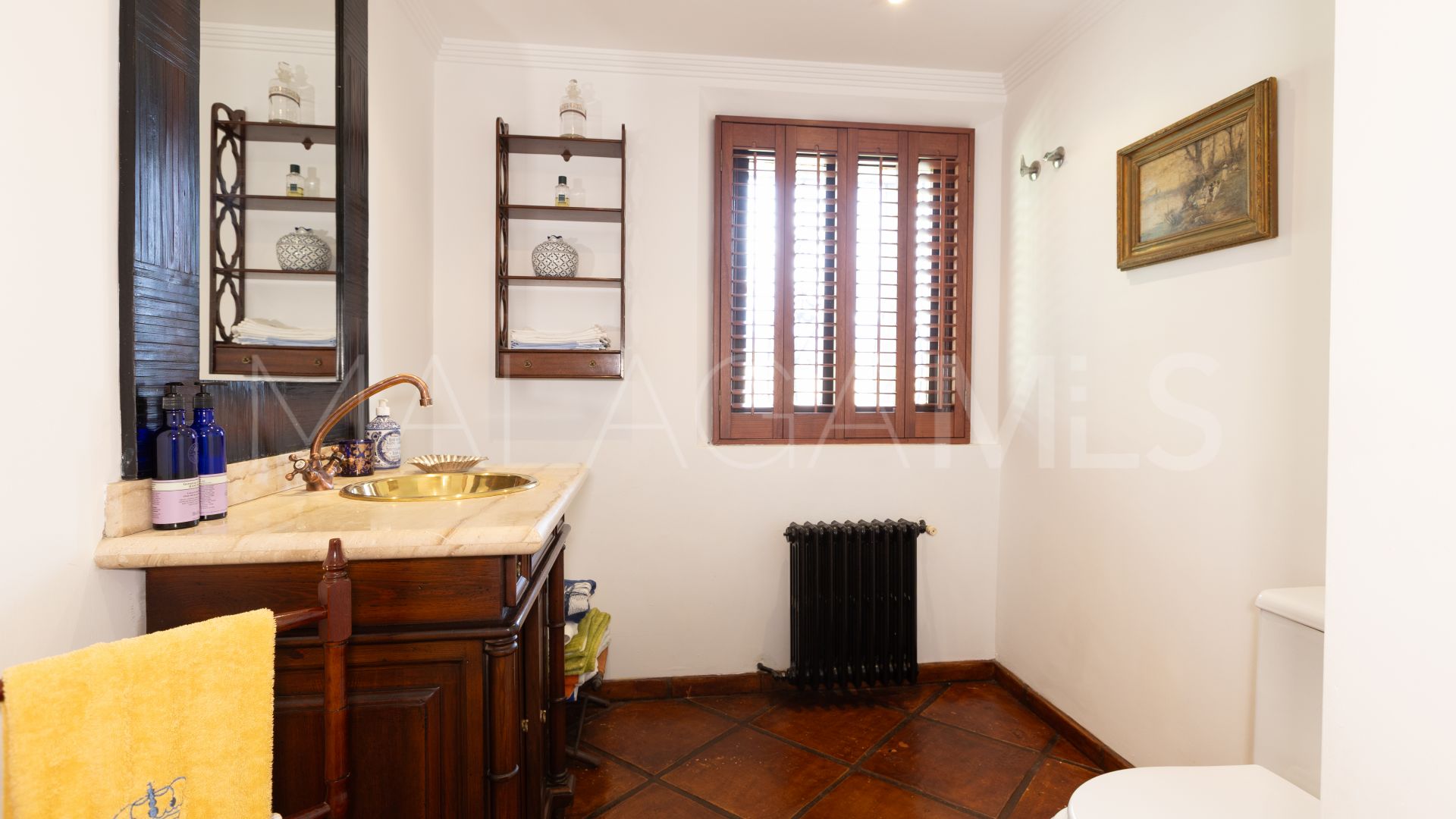 5 bedrooms villa for sale in Nueva Andalucia