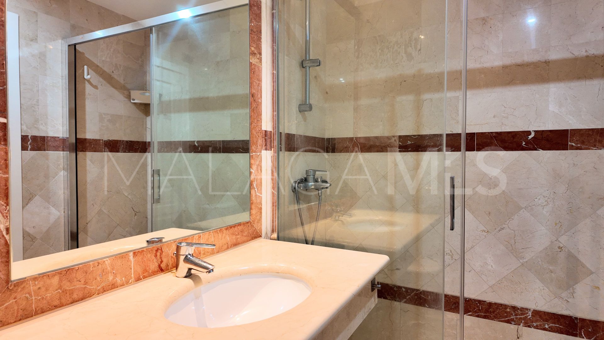 Appartement rez de chaussée for sale in Marbella City