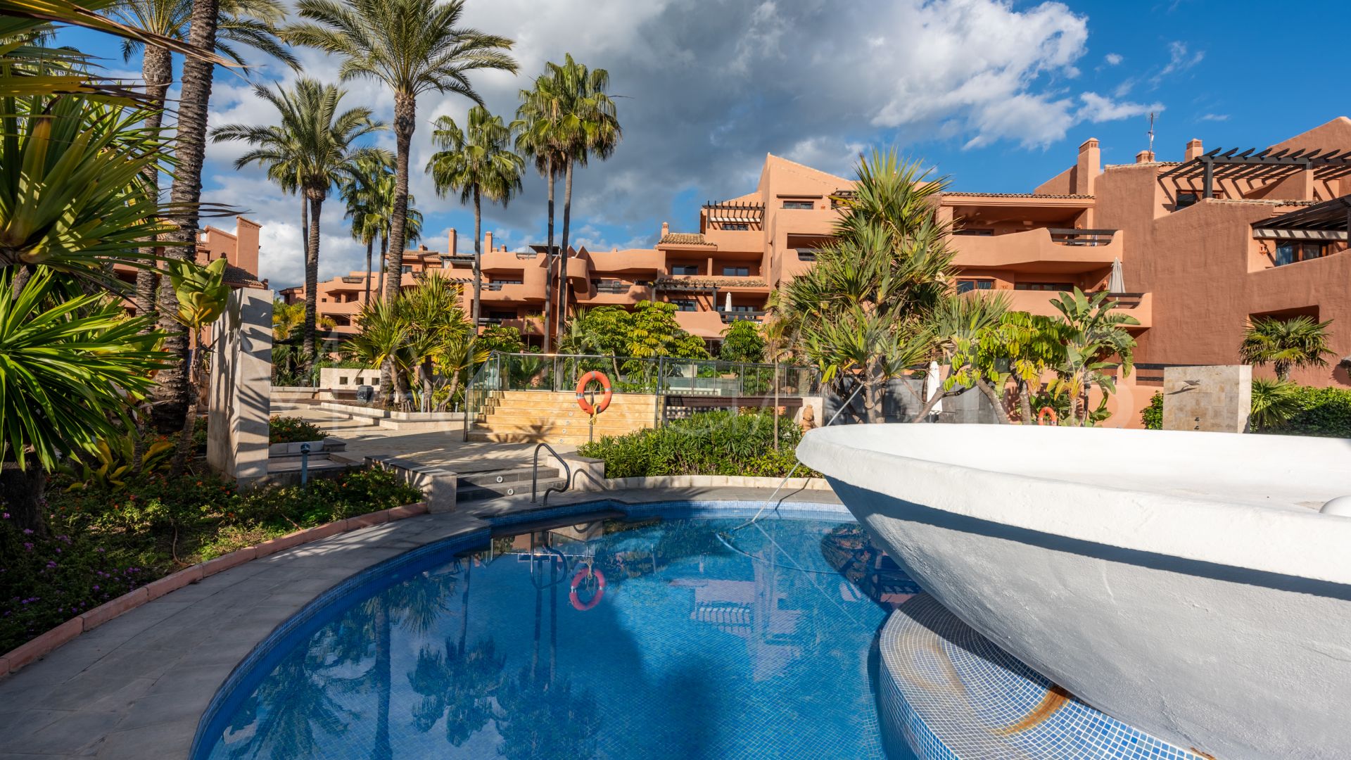 Lägenhet for sale in Estepona