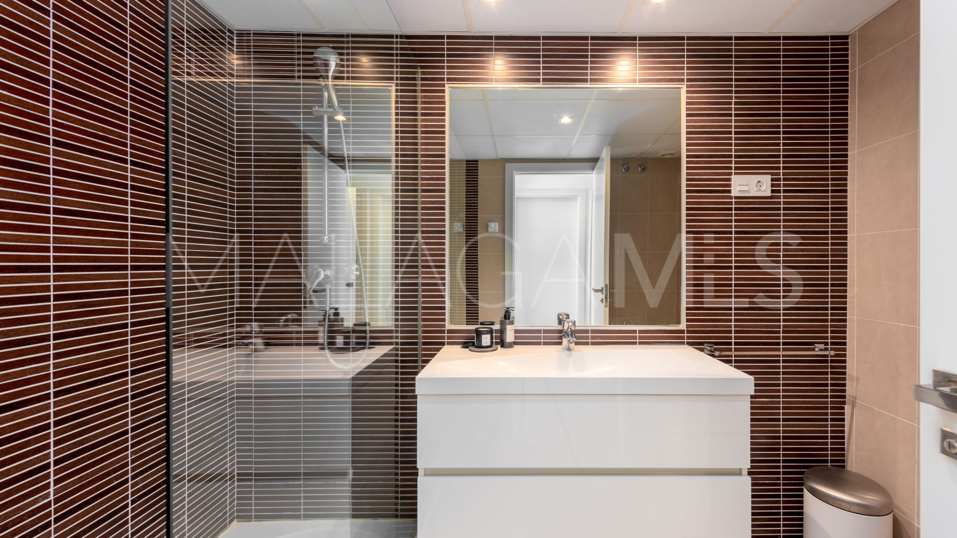 Buy apartamento in Benahavis de 2 bedrooms