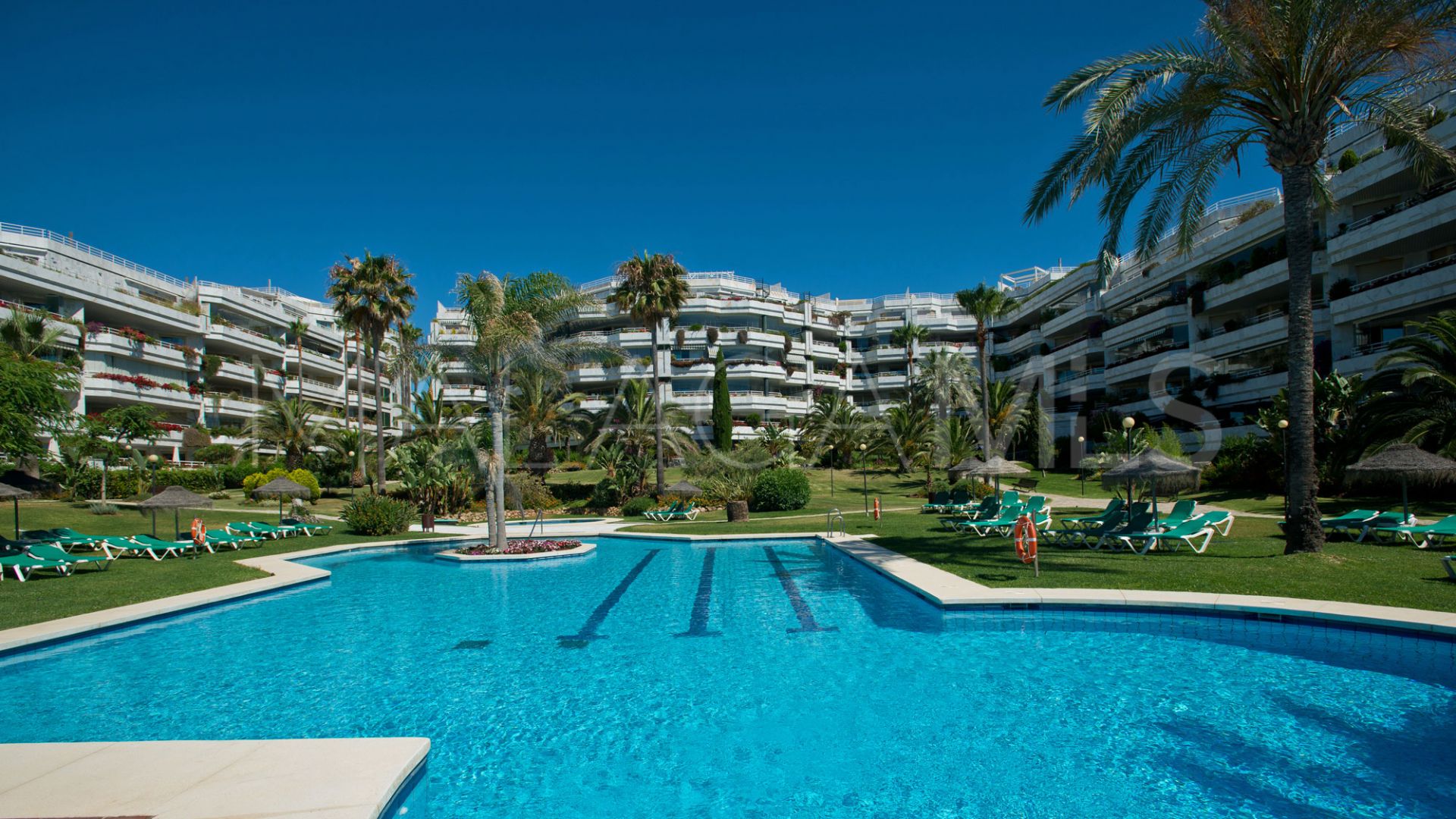 Takvåning for sale in Playa Esmeralda