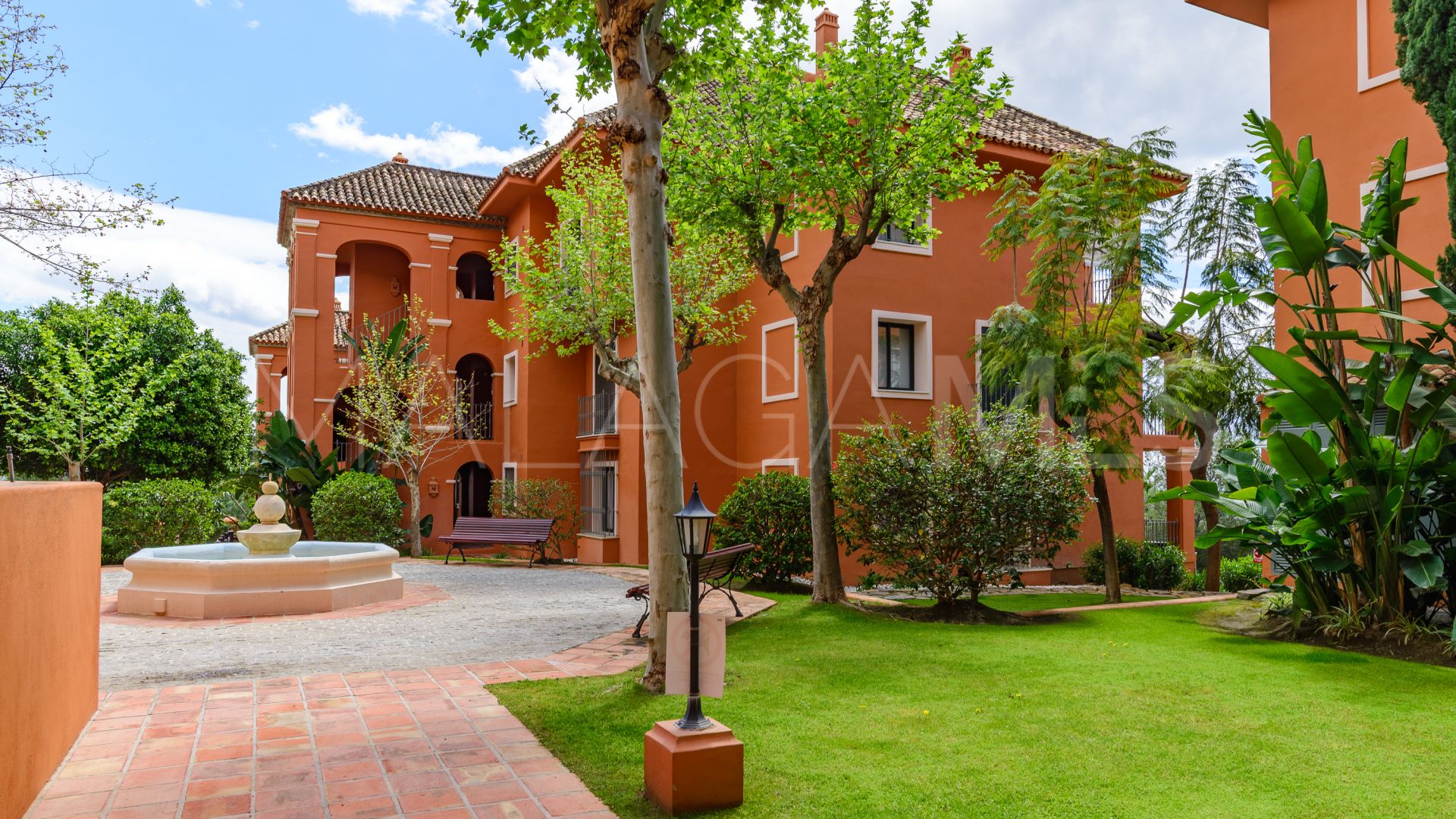 Ground floor apartment for sale in Monte Halcones