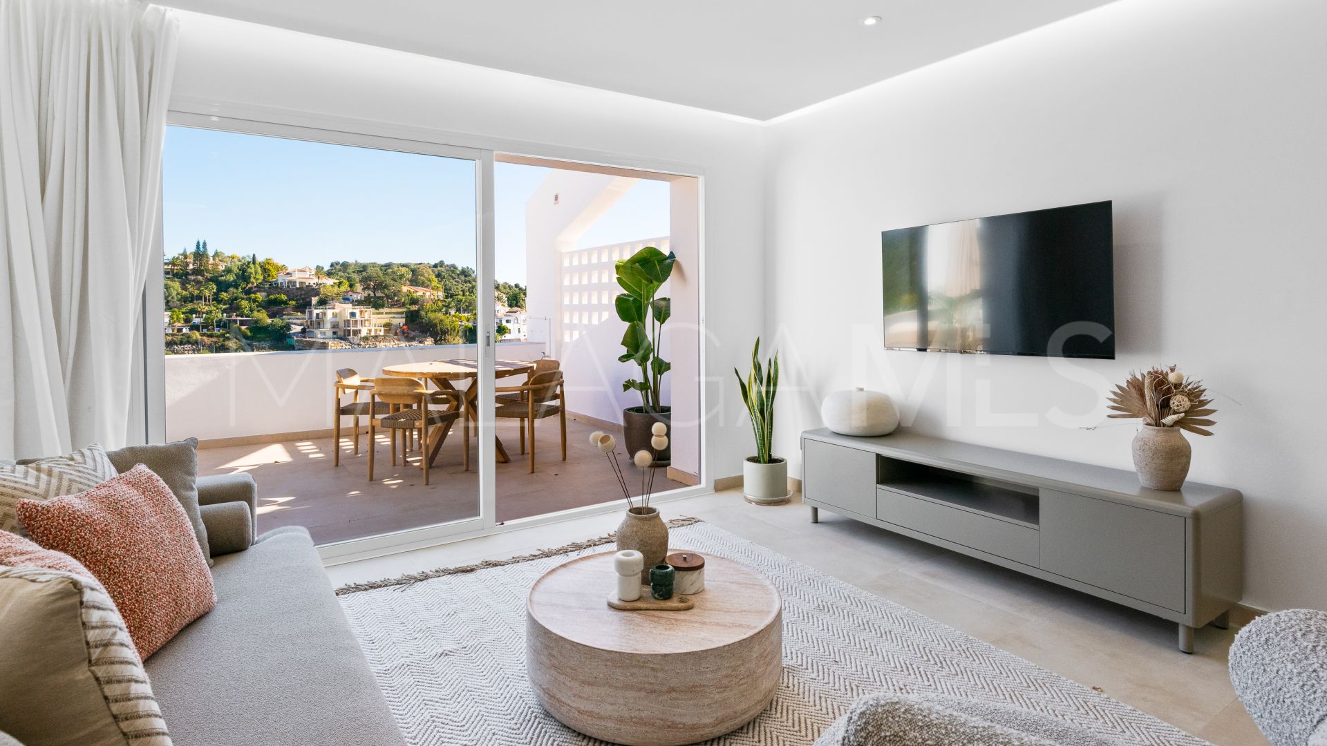 La Quinta apartment for sale