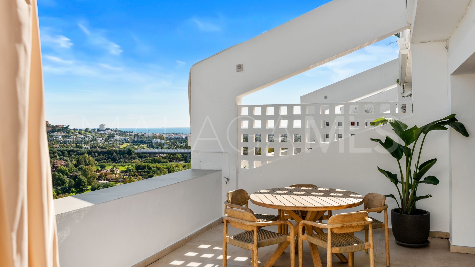 La Quinta apartment for sale