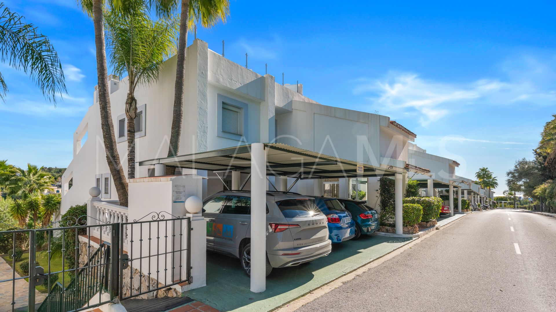 La Quinta apartment for sale