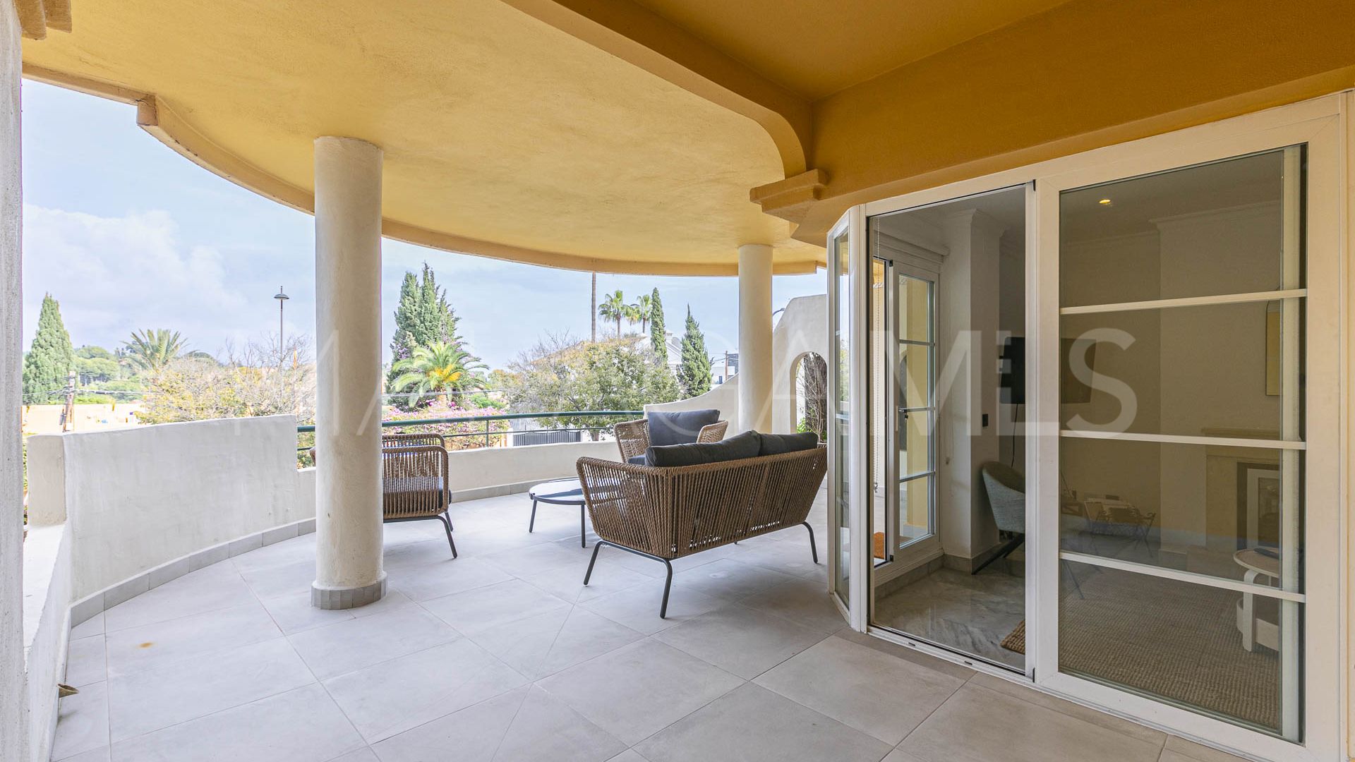 Lägenhet for sale in Nueva Andalucia