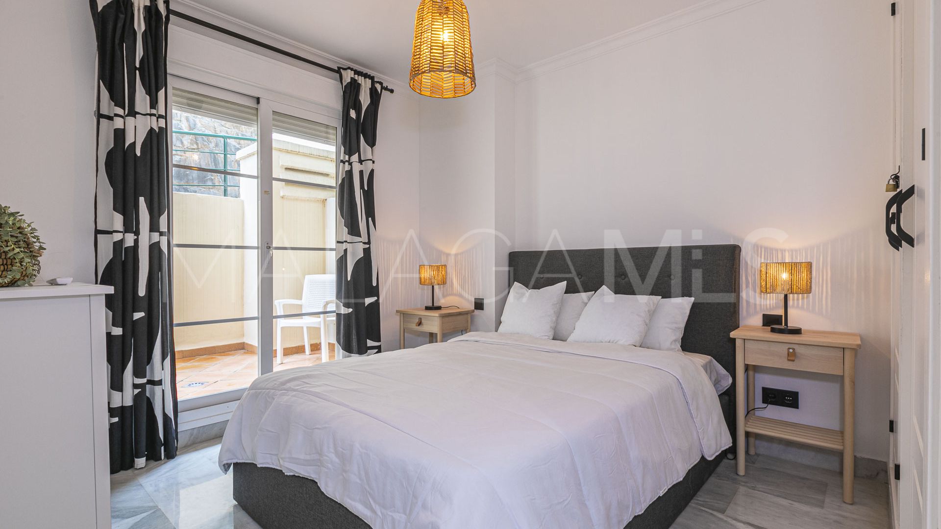 Lägenhet for sale in Nueva Andalucia