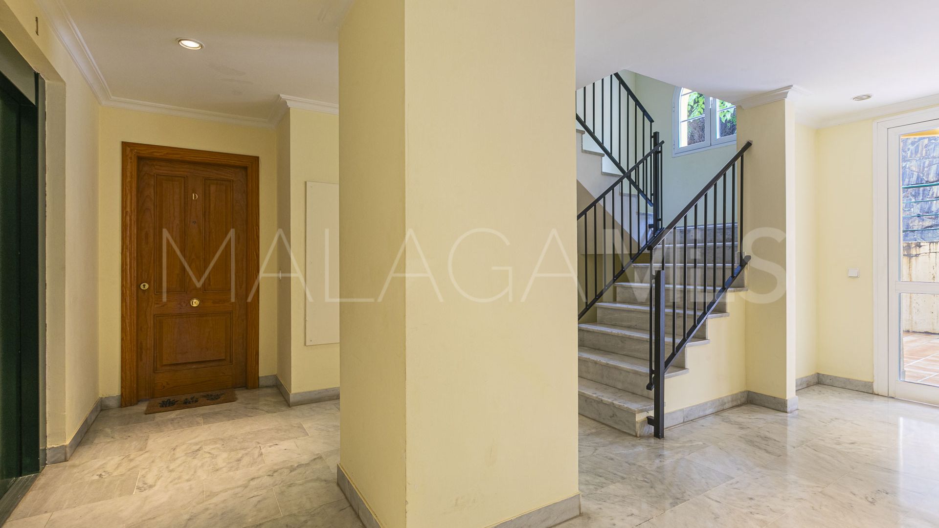 Lägenhet for sale in Nueva Andalucia