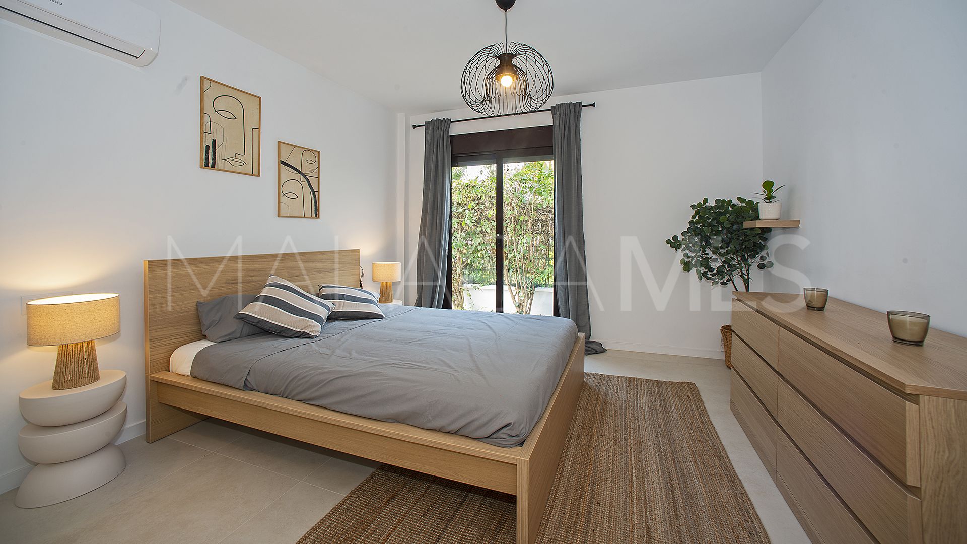 Appartement rez de chaussée for sale in Nueva Andalucia