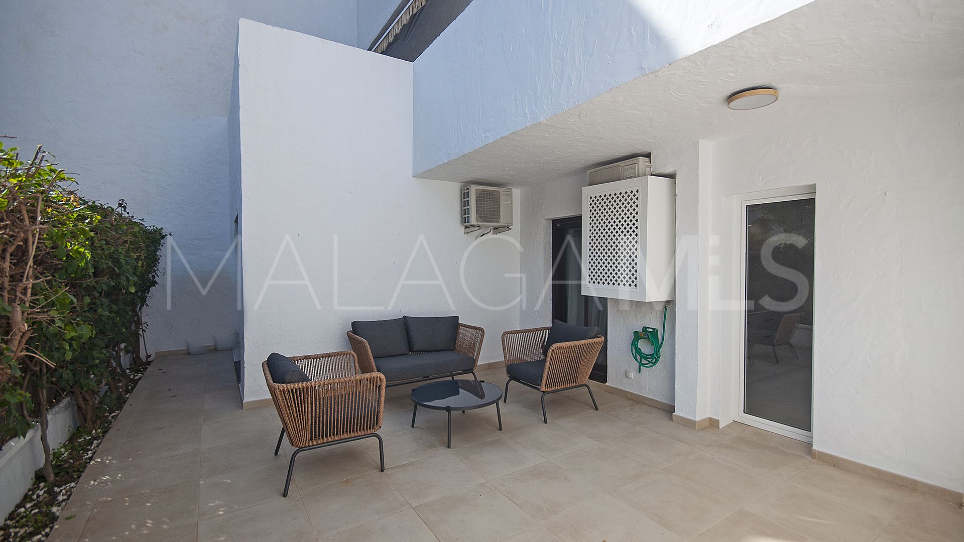 Appartement rez de chaussée for sale in Nueva Andalucia