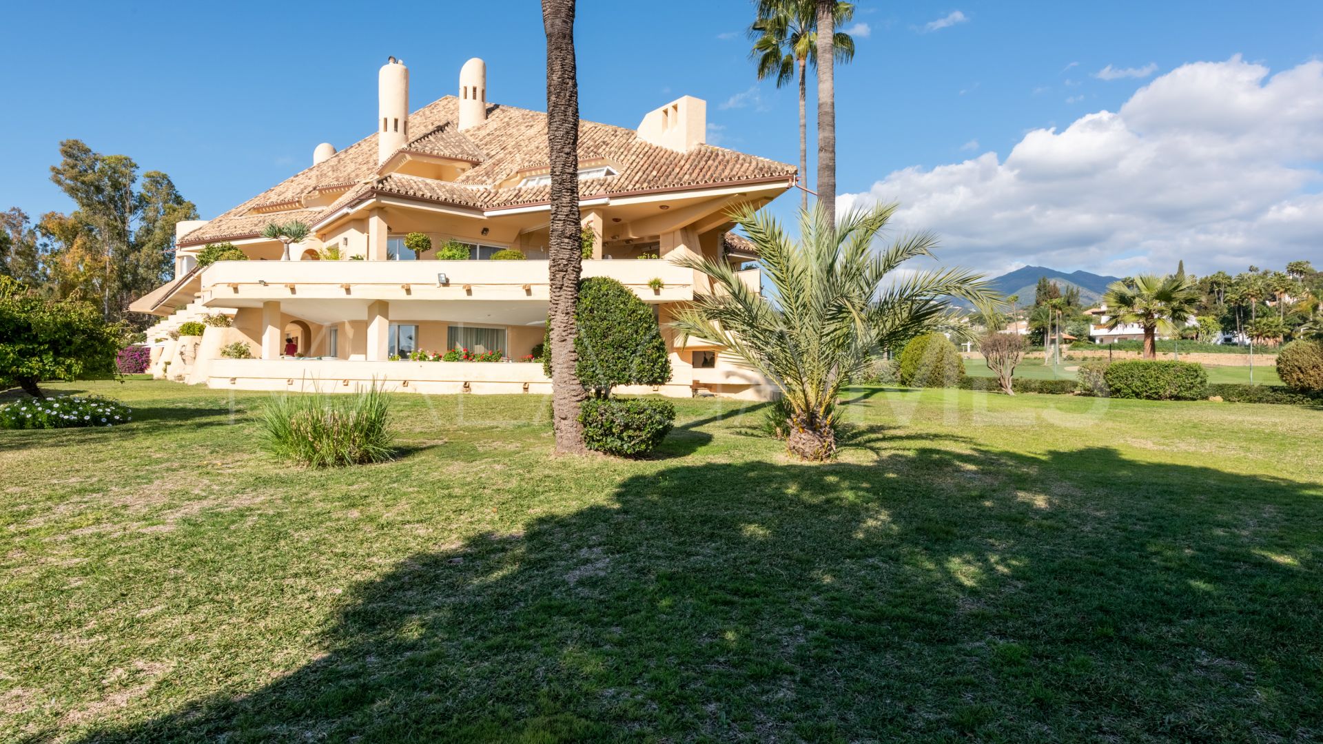 Lägenhet for sale in Country Club Las Brisas