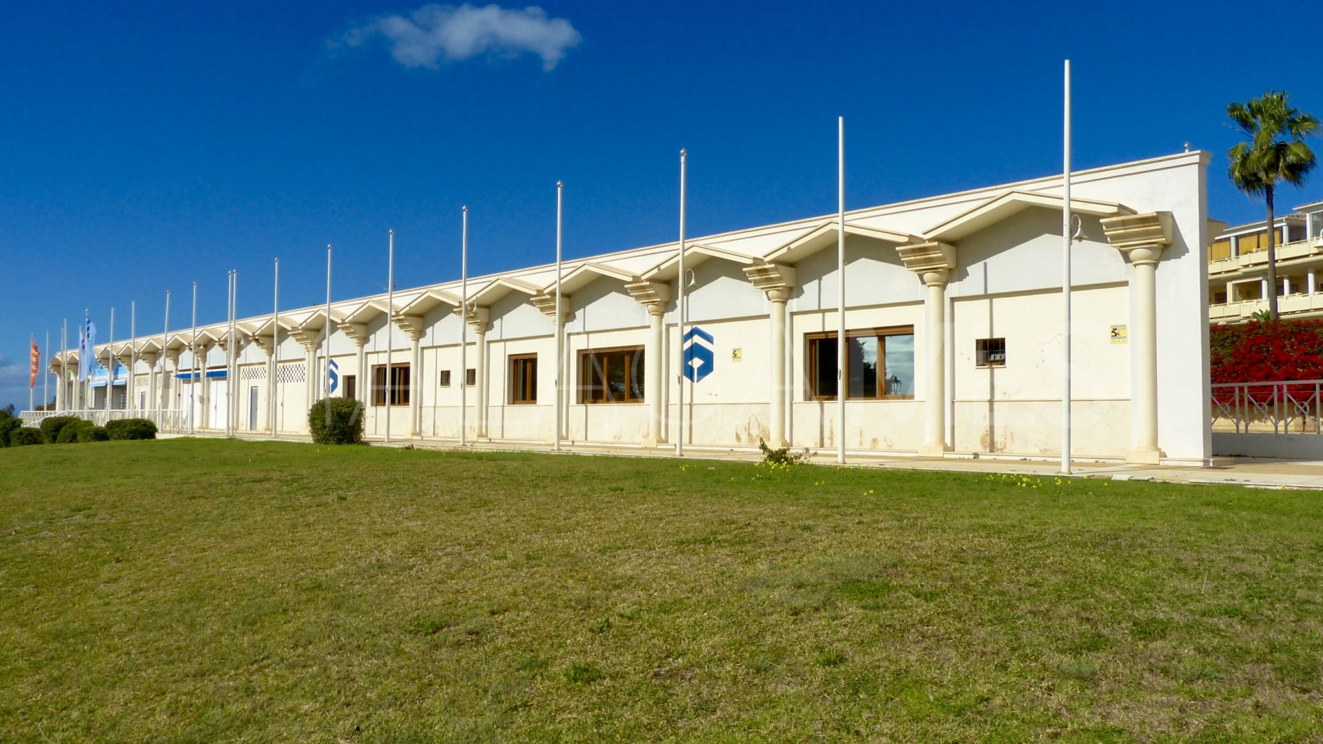 Se vende oficina in Cabopino