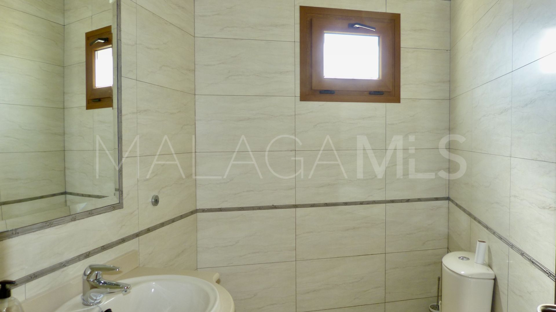 Oficina for sale in Cabopino