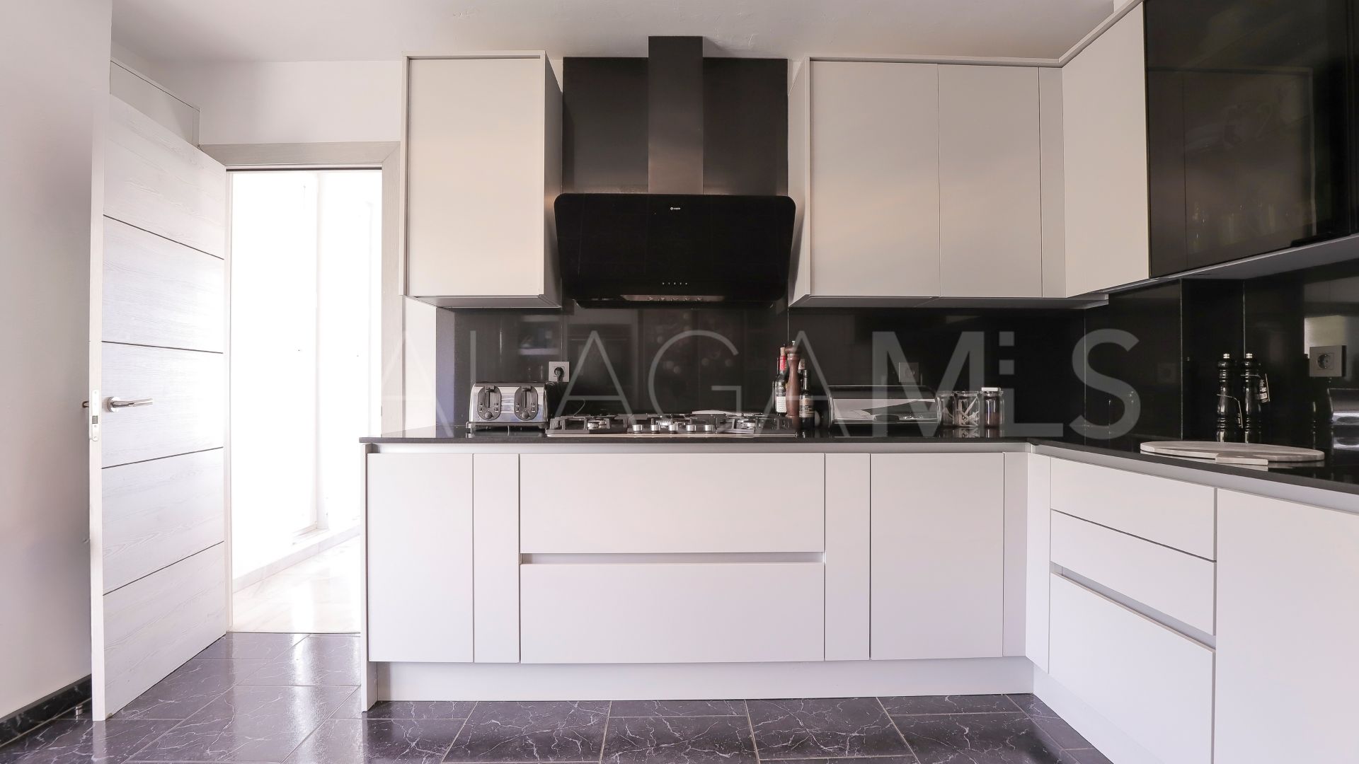 Se vende casa in Sitio de Calahonda de 4 bedrooms