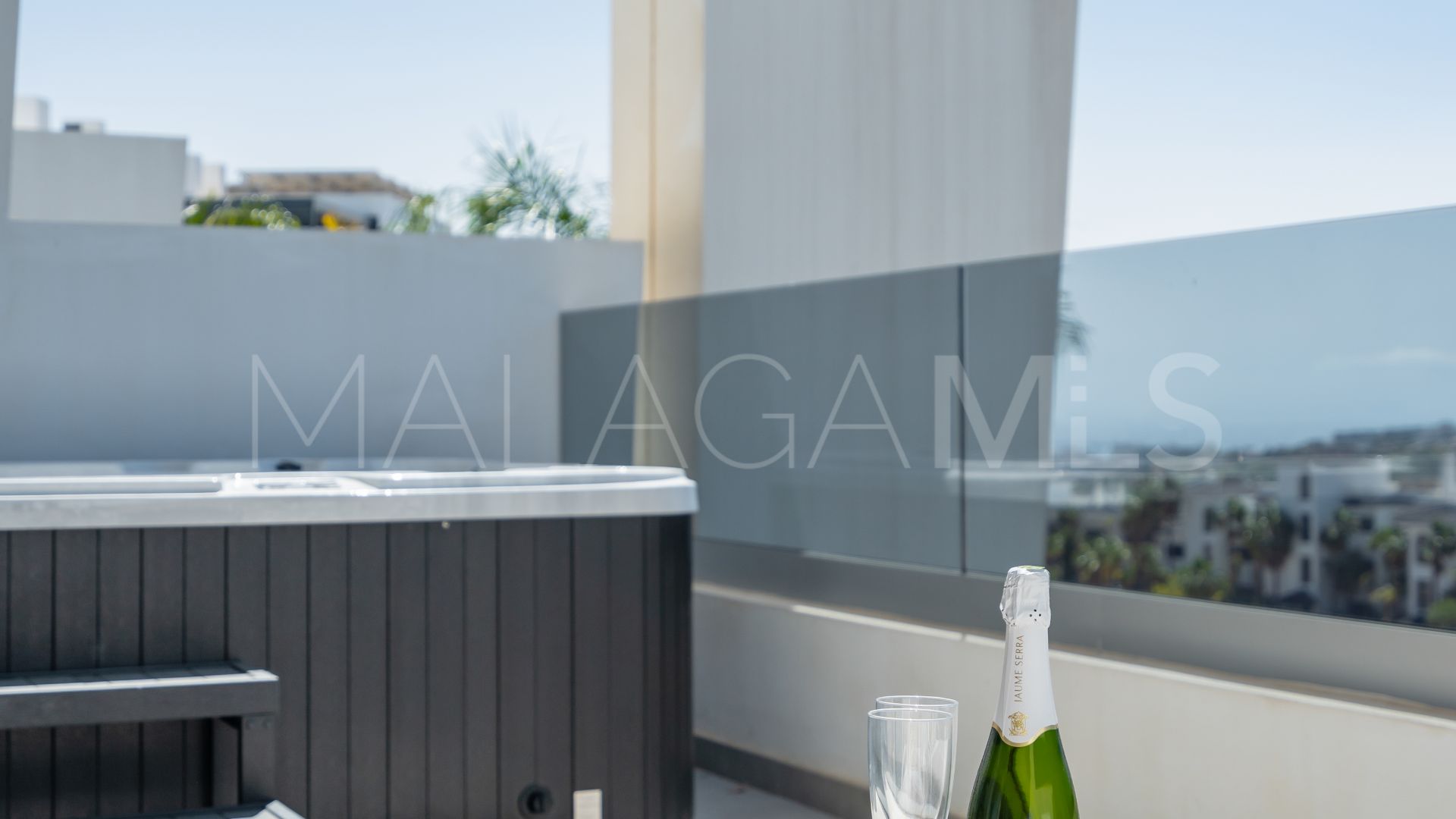 Takvåning for sale in Mirador de Estepona Hills