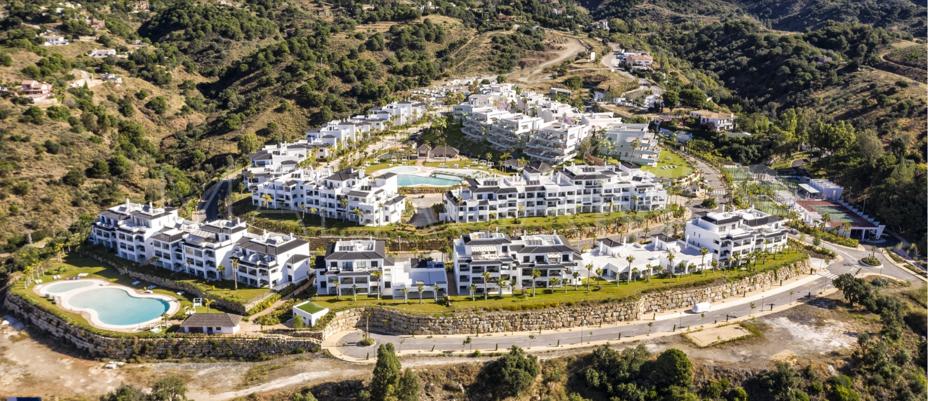 Takvåning for sale in Mirador de Estepona Hills
