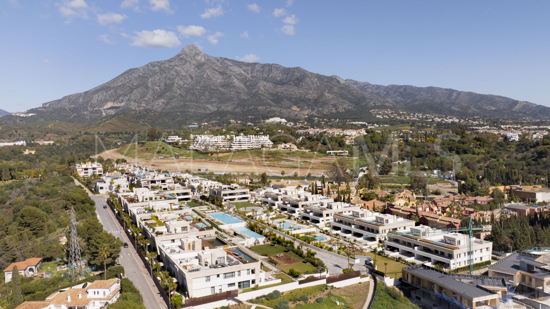 Ground floor duplex for sale in Epic Marbella