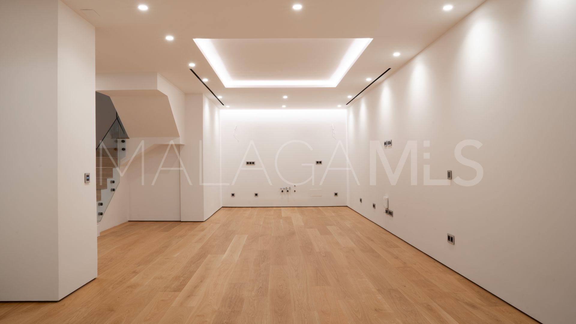 Ground floor duplex for sale in Epic Marbella