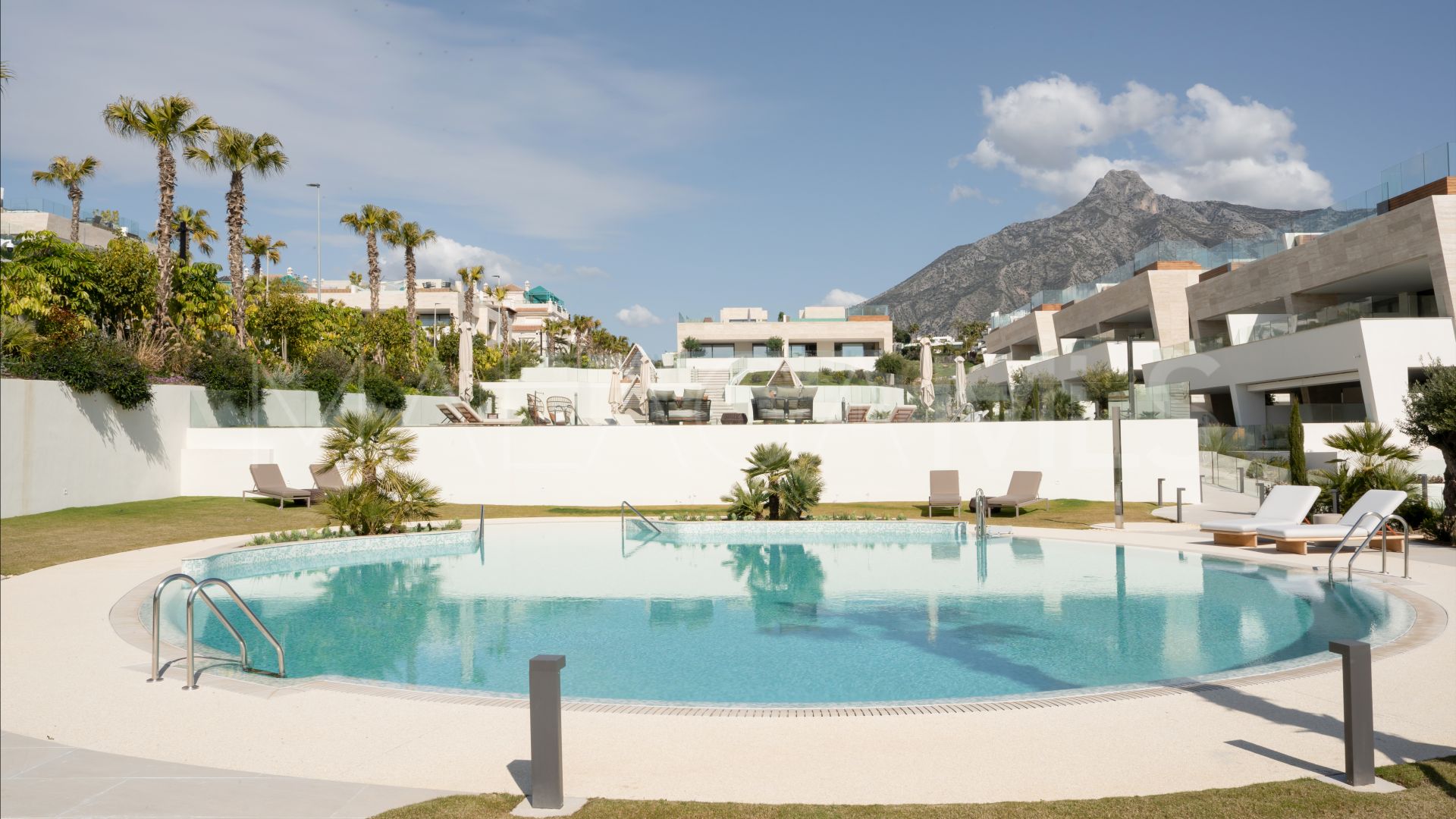 Ground floor duplex for sale in Epic Marbella