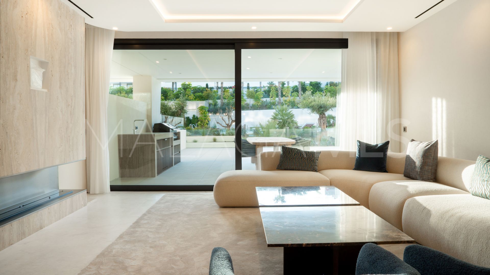 Duplex planta baja a la venta in Epic Marbella with 4 bedrooms