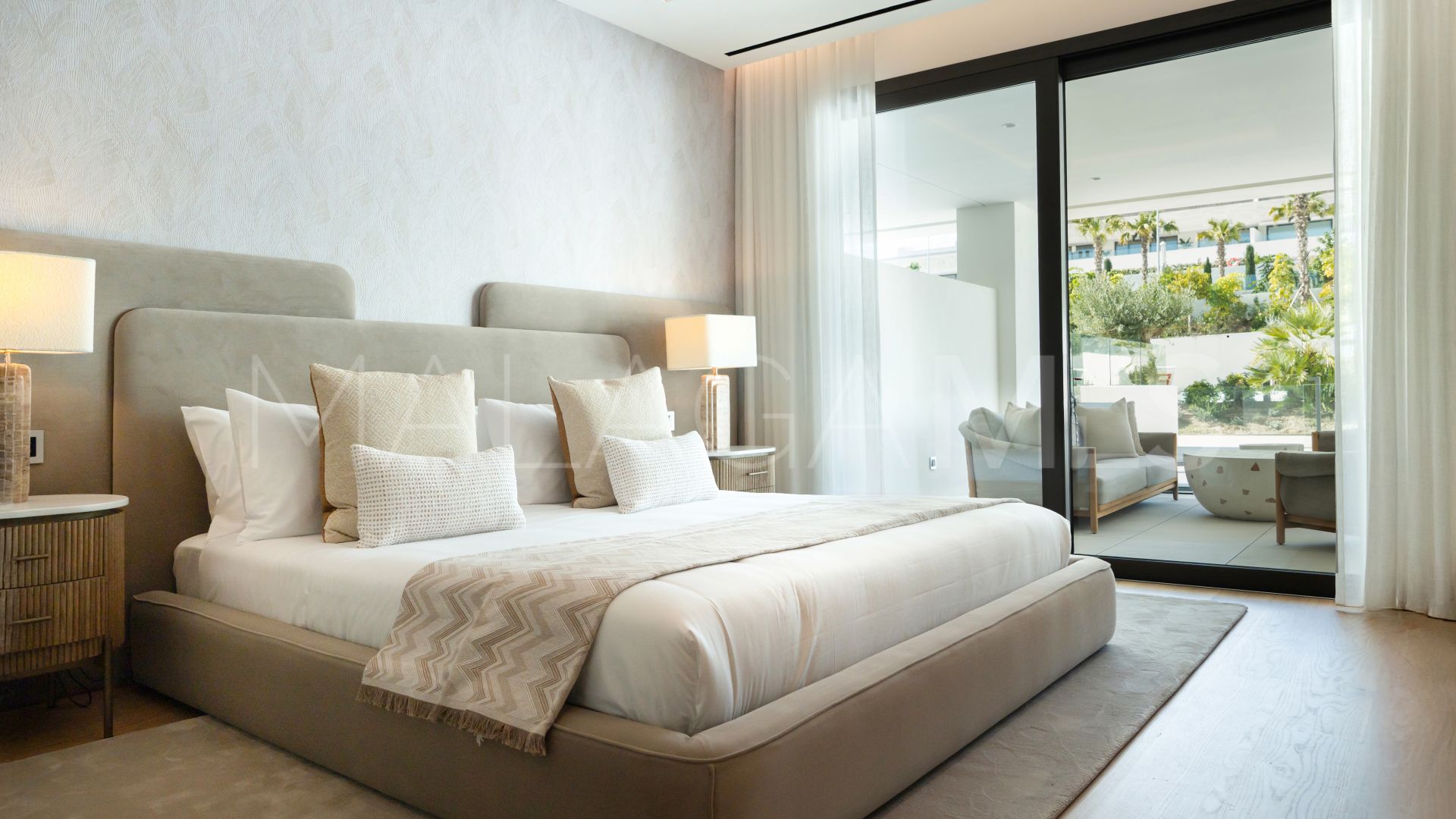 Duplex rez de chaussée for sale in Epic Marbella