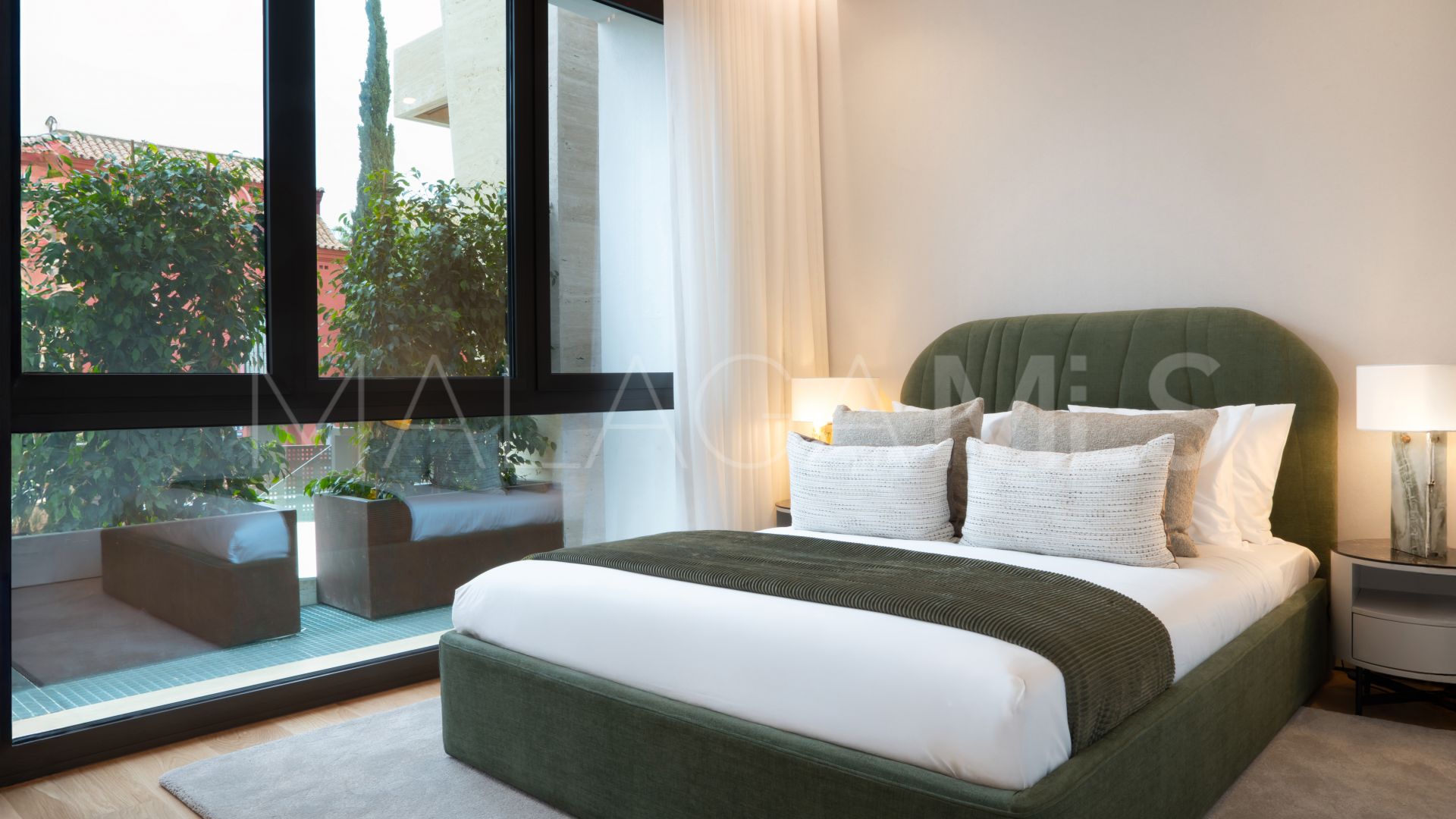 Duplex rez de chaussée for sale in Epic Marbella