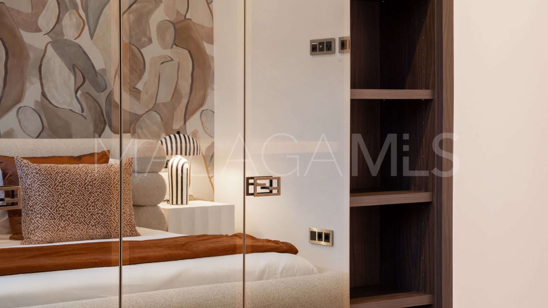 Duplex rez de chaussée for sale in Epic Marbella