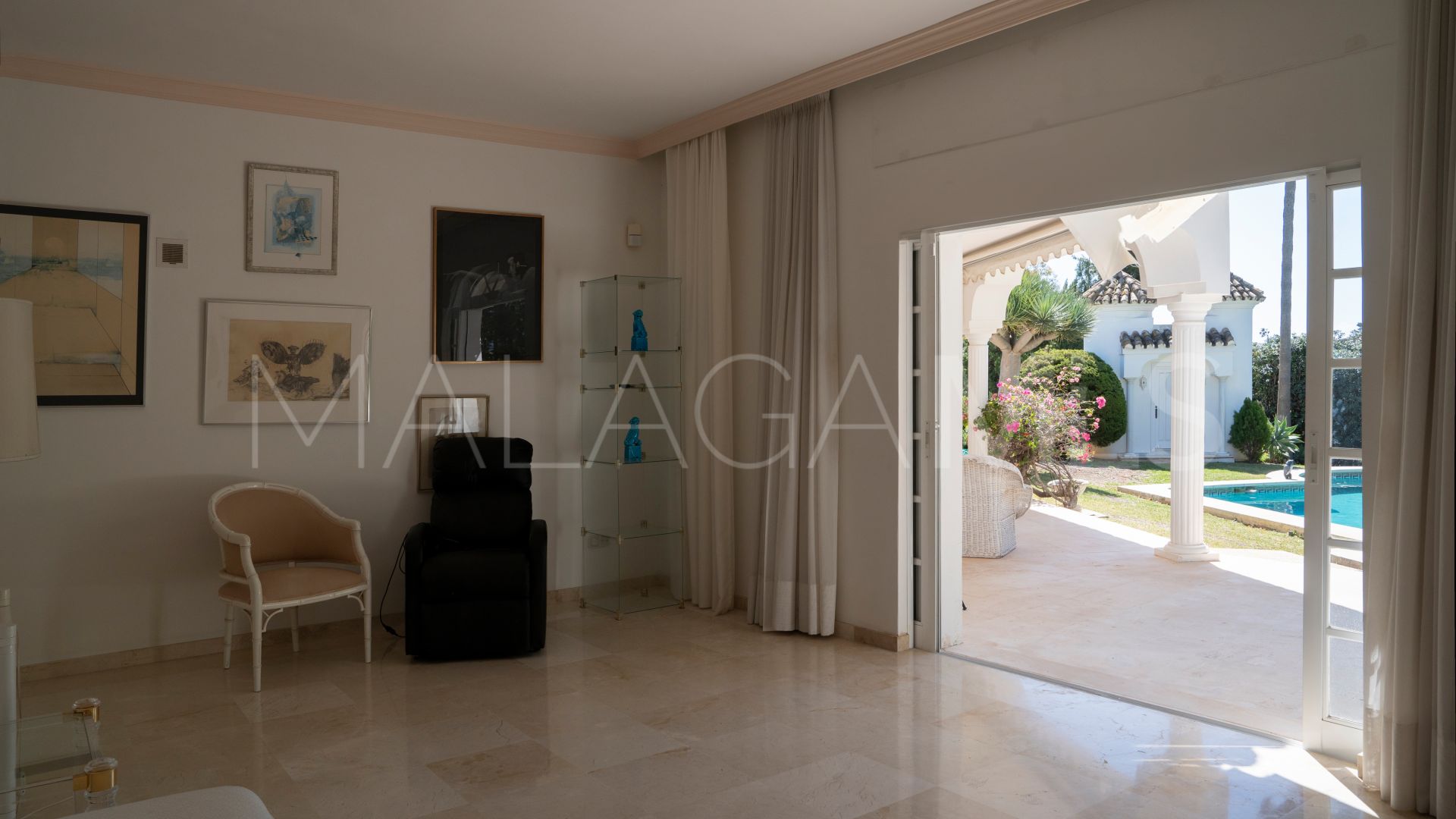 For sale El Paraiso villa with 4 bedrooms