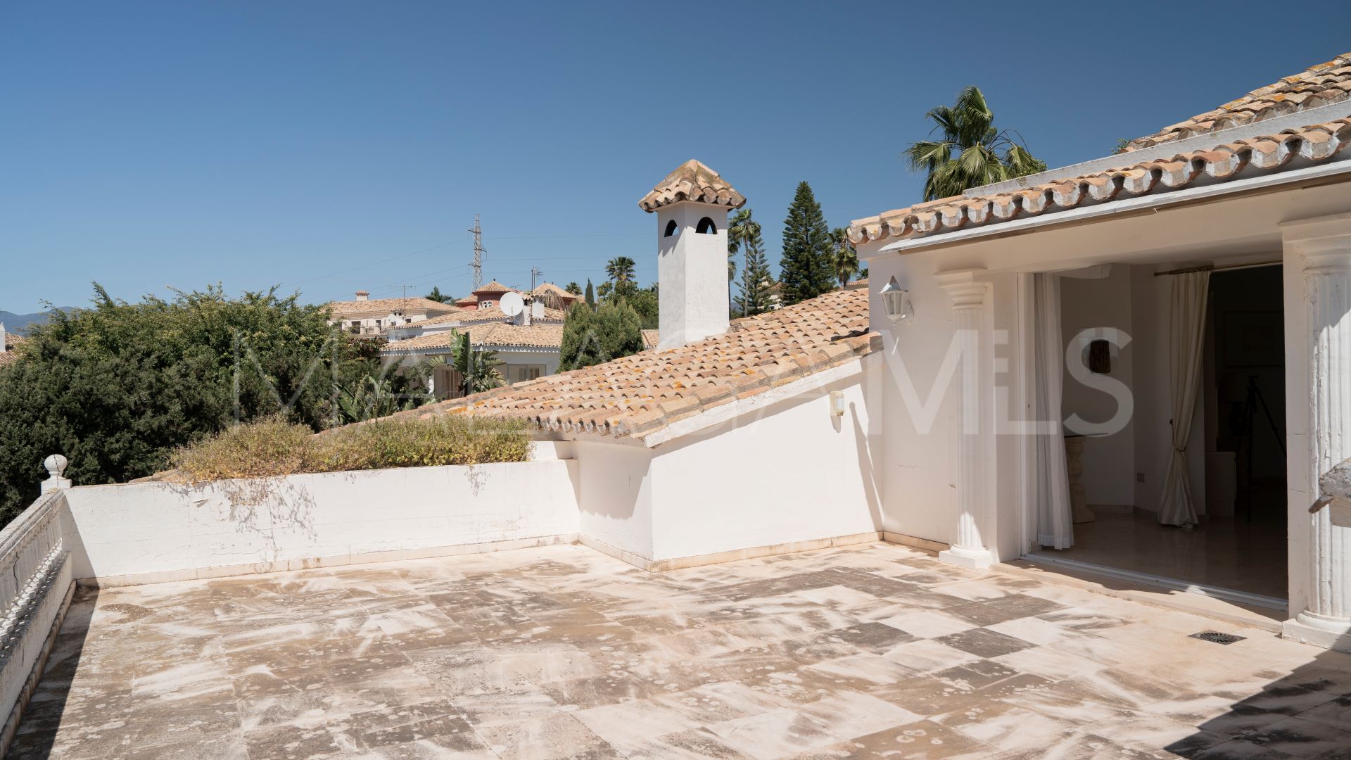 For sale El Paraiso villa with 4 bedrooms
