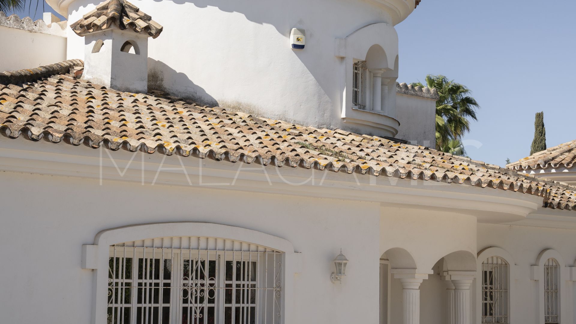 For sale El Paraiso villa with 4 bedrooms