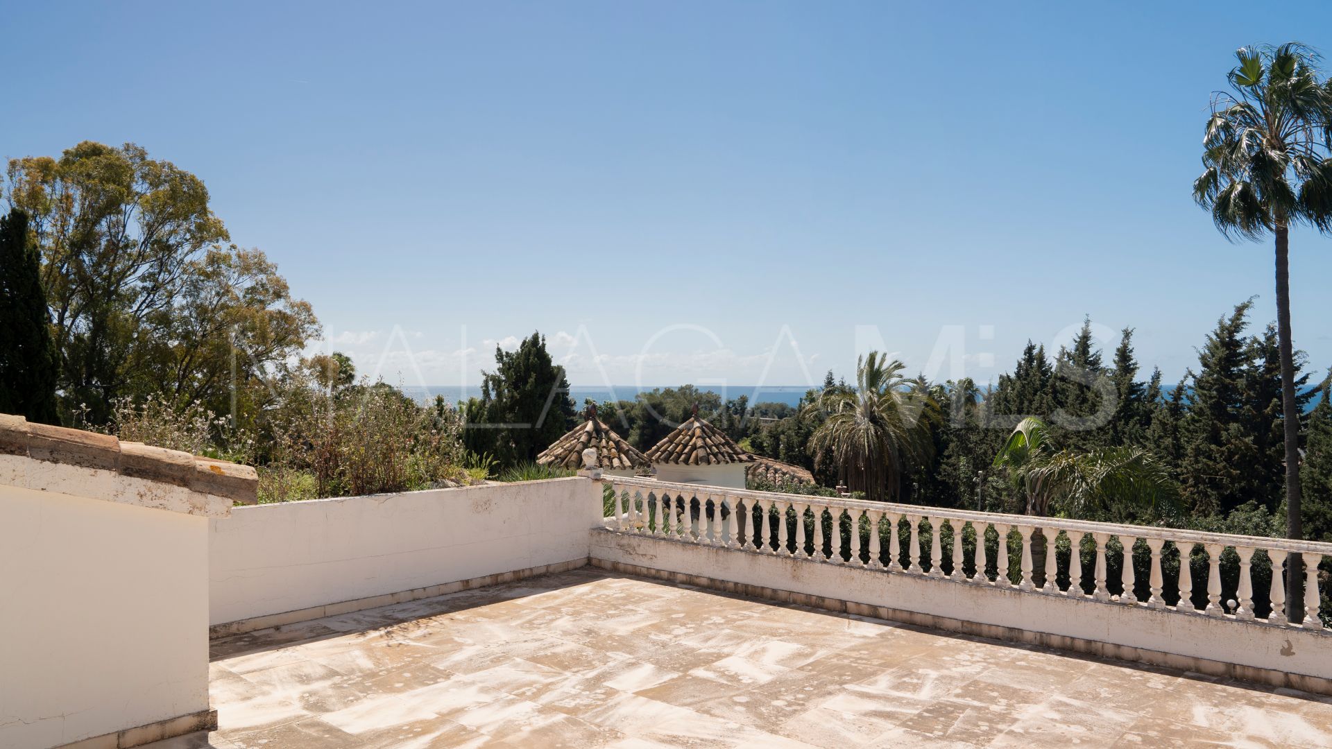 For sale El Paraiso villa with 4 bedrooms
