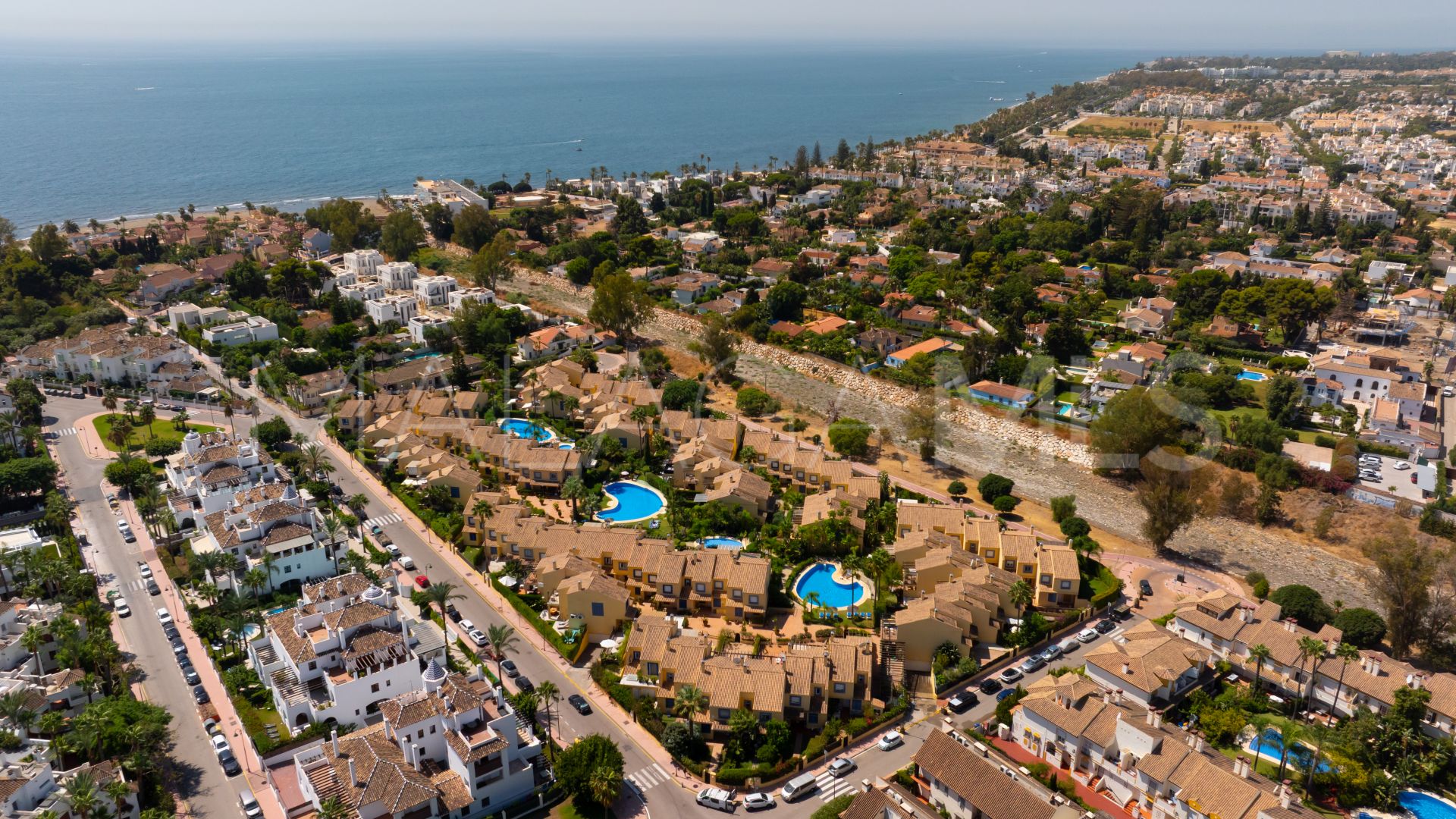 Buy town house in Azalea Beach