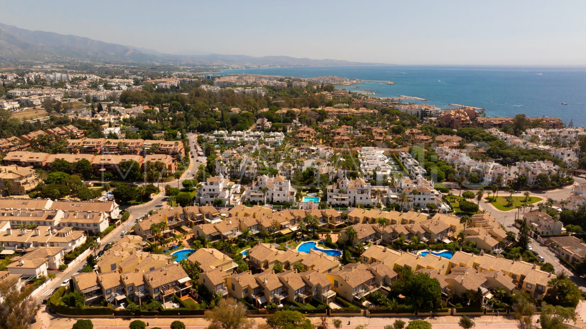 Buy town house in Azalea Beach