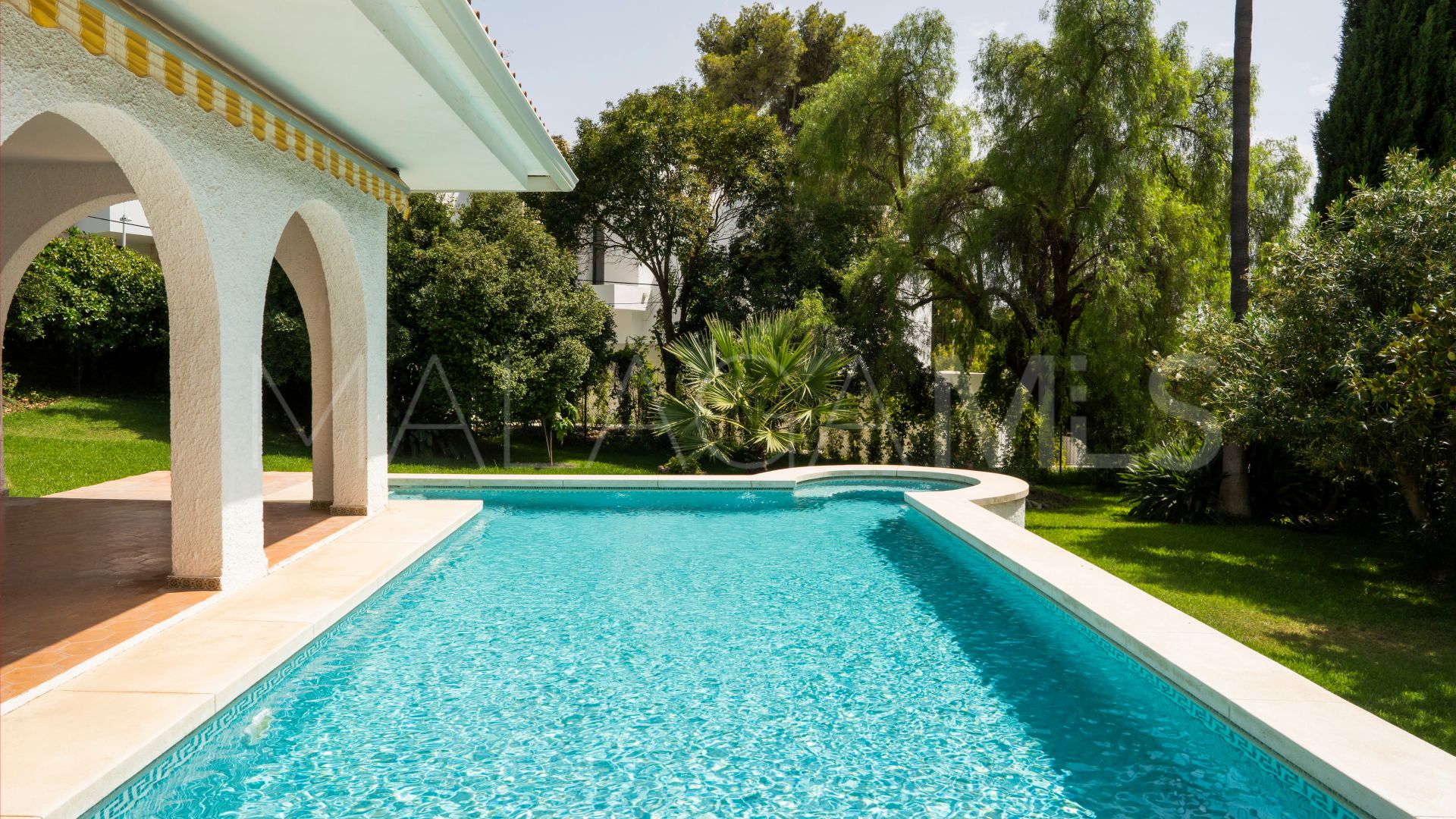 Villa for sale in San Pedro de Alcantara