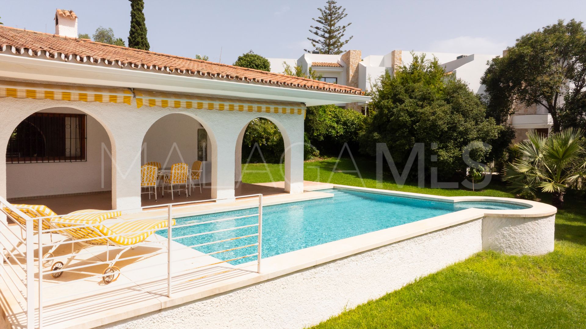 Villa for sale in San Pedro de Alcantara