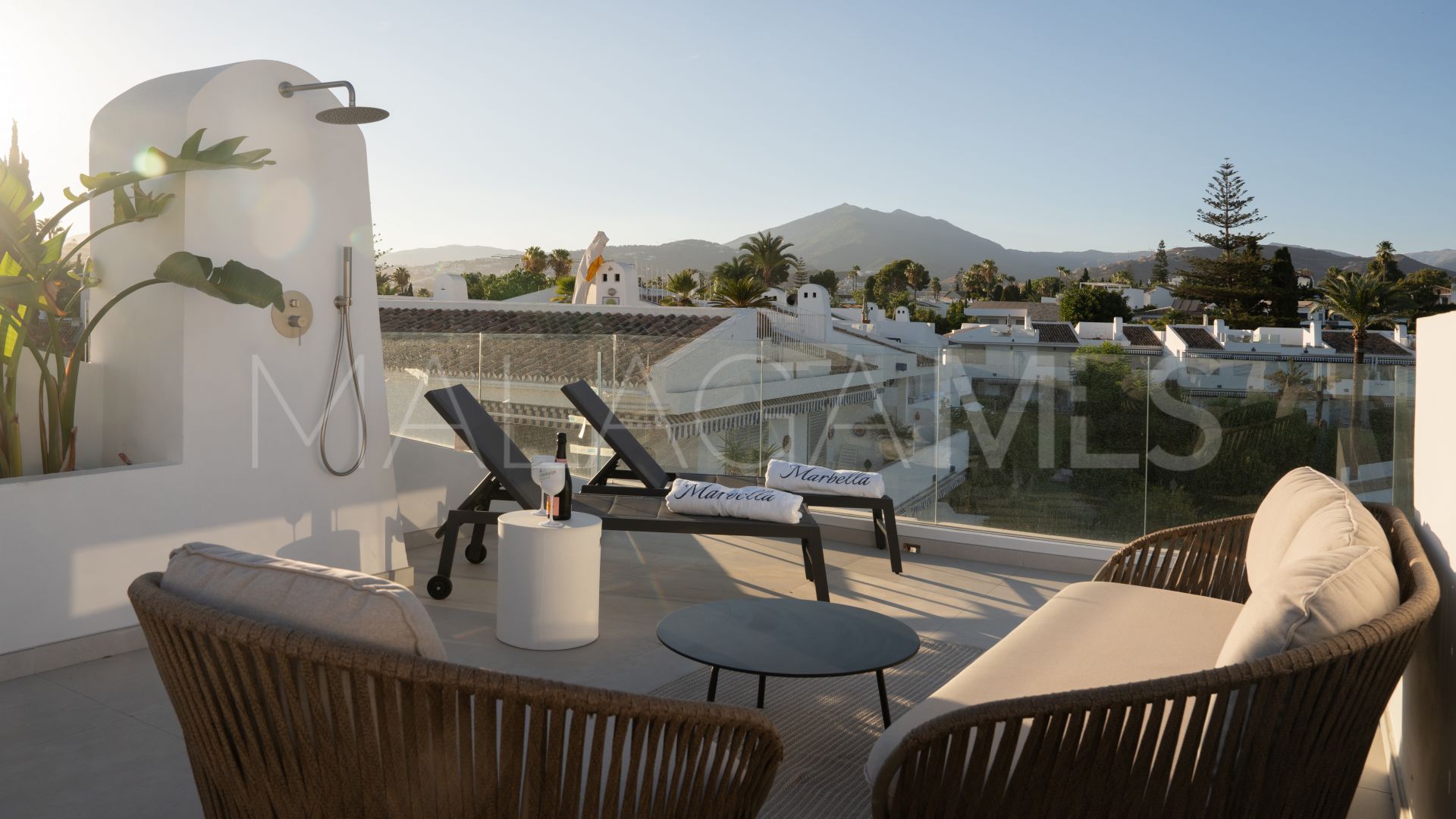 Zweistöckiges penthouse for sale in Los Dragos