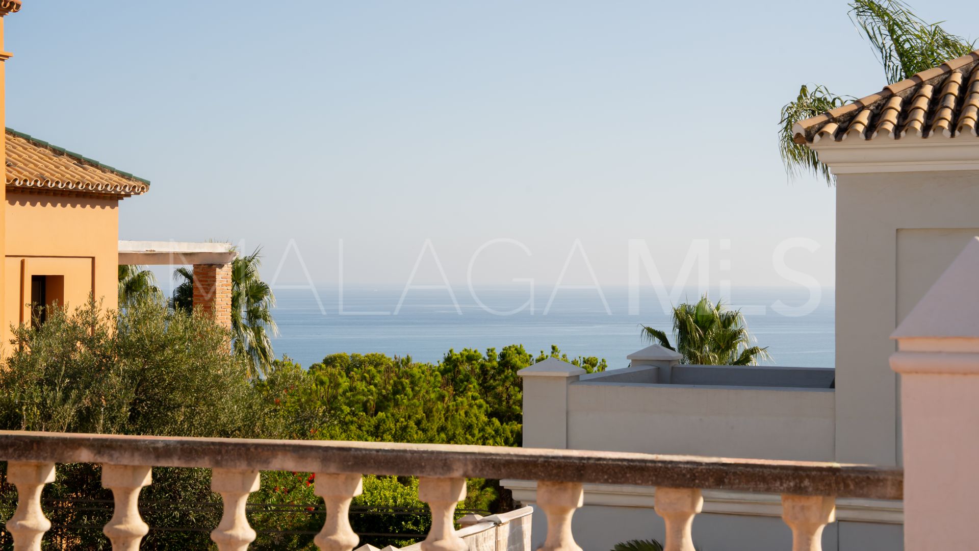 Buy villa with 5 bedrooms in Seghers