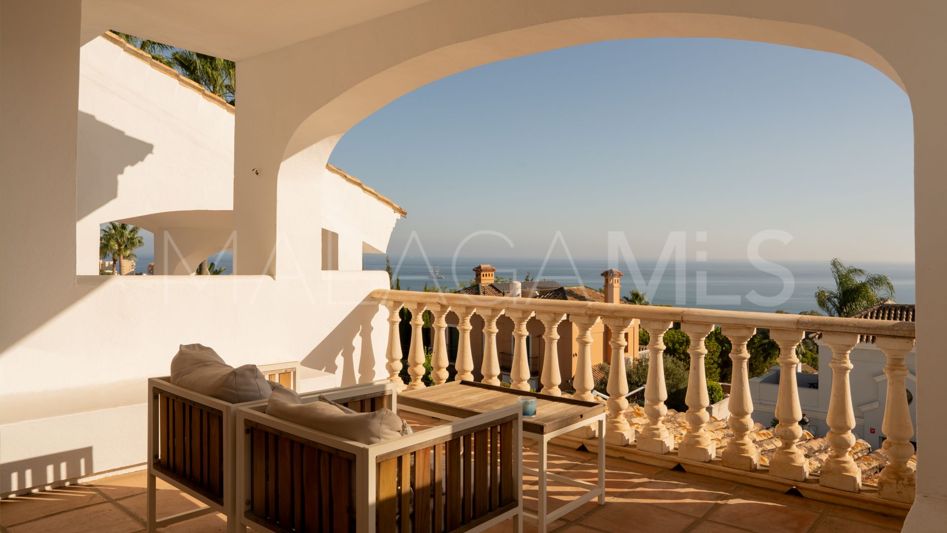Buy villa with 5 bedrooms in Seghers