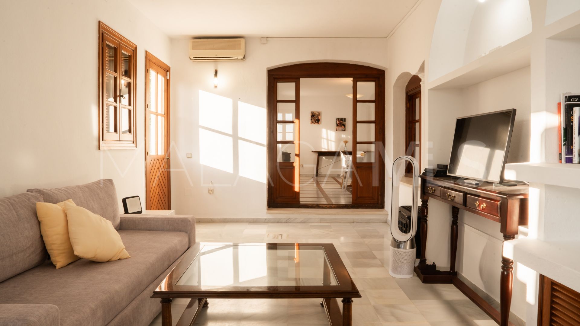 Buy villa with 5 bedrooms in Seghers