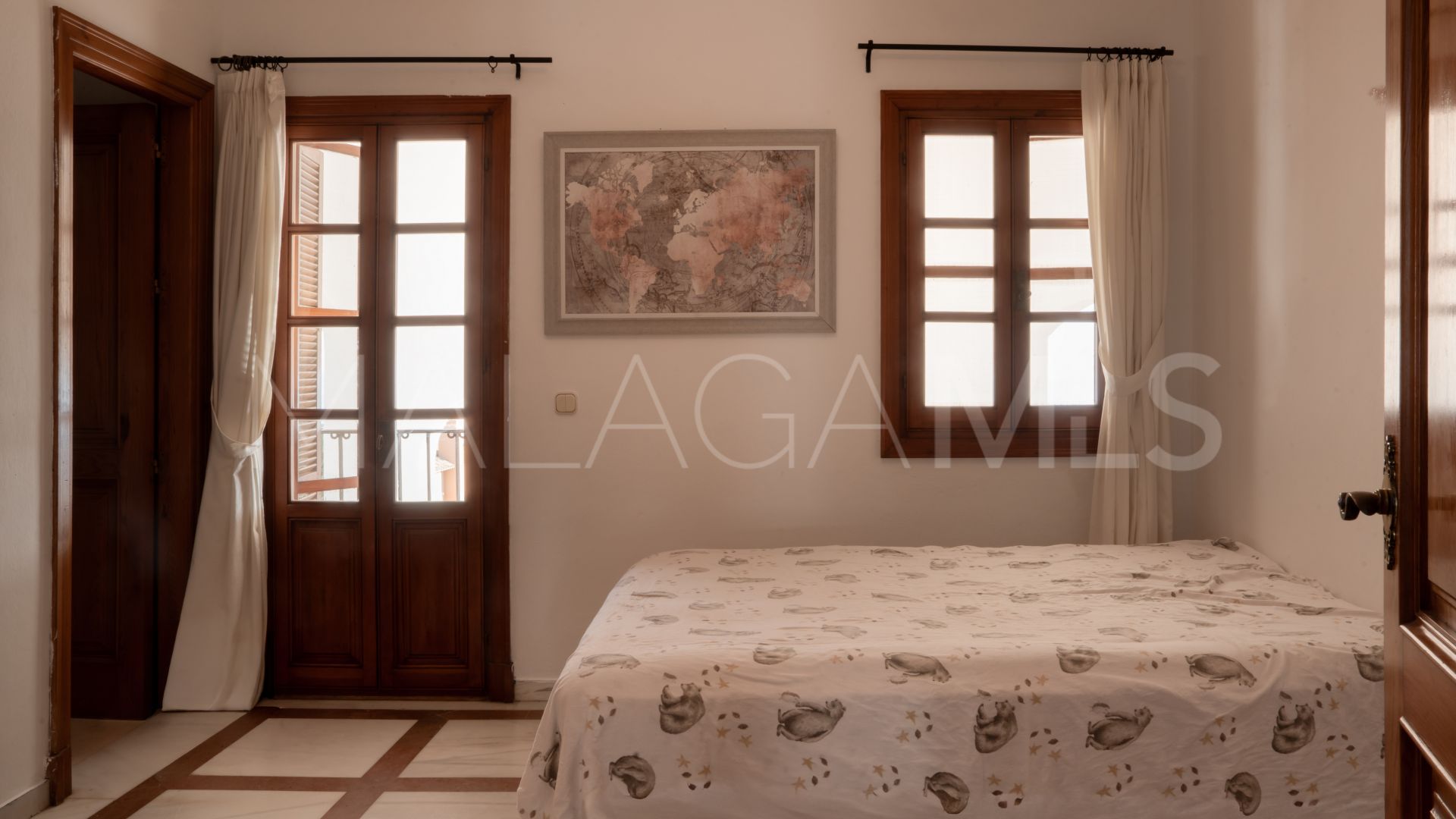 Buy villa with 5 bedrooms in Seghers