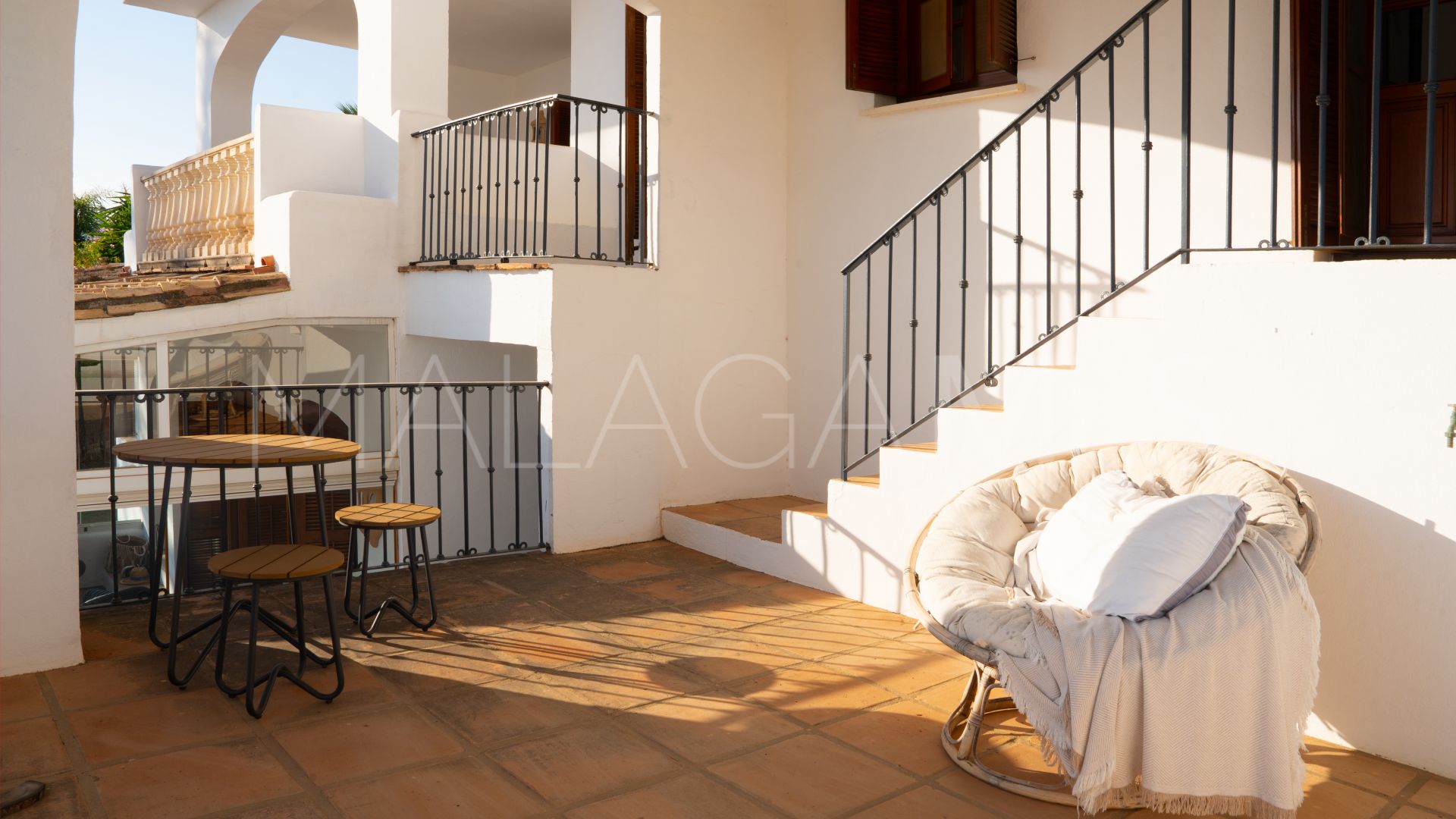 Buy villa with 5 bedrooms in Seghers