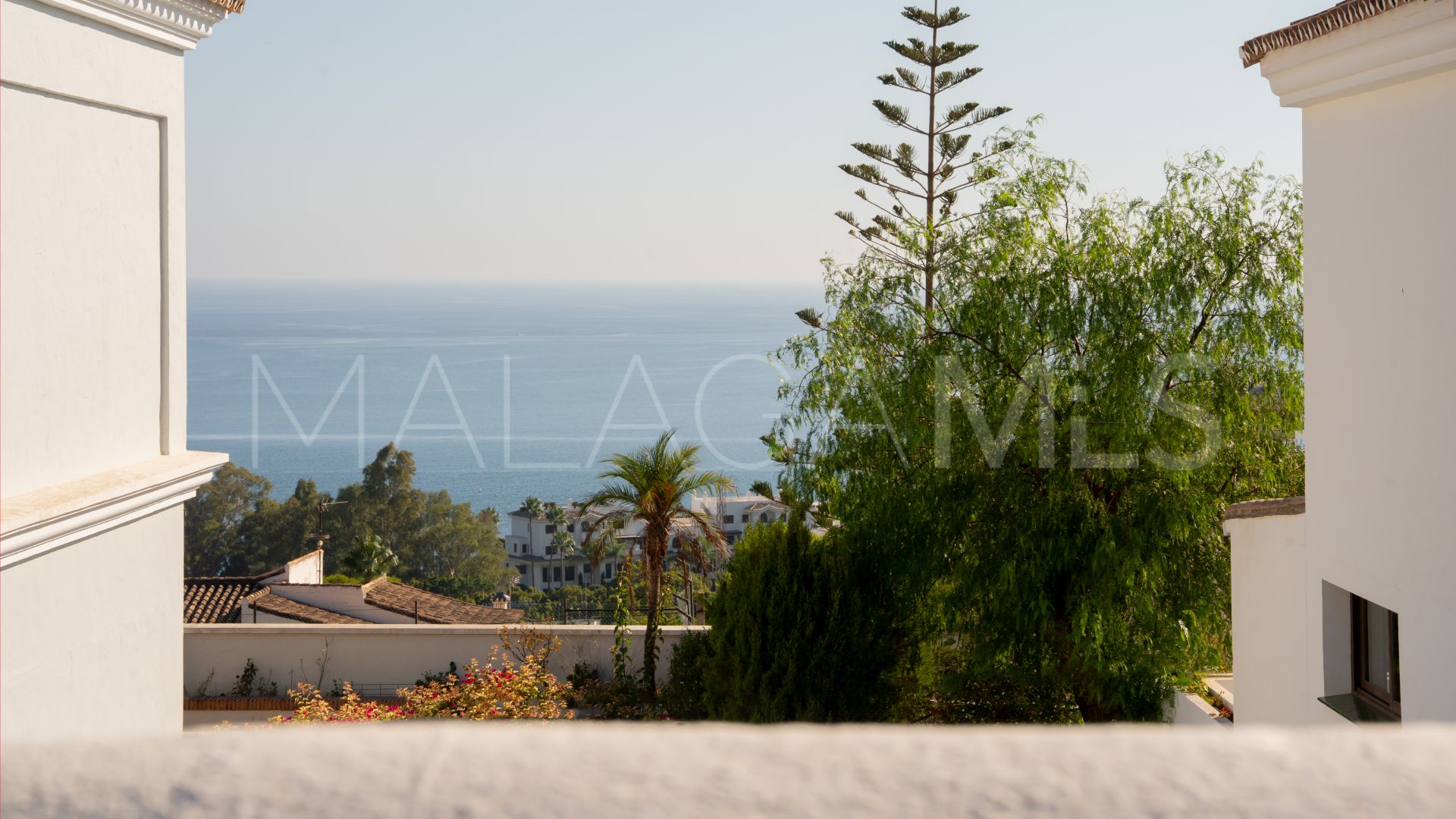 Buy villa with 5 bedrooms in Seghers