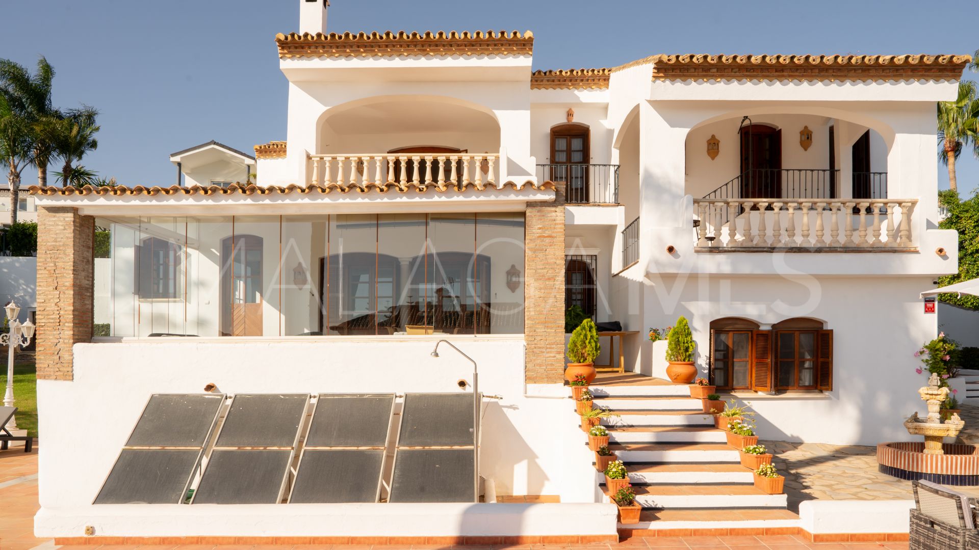 Buy villa with 5 bedrooms in Seghers