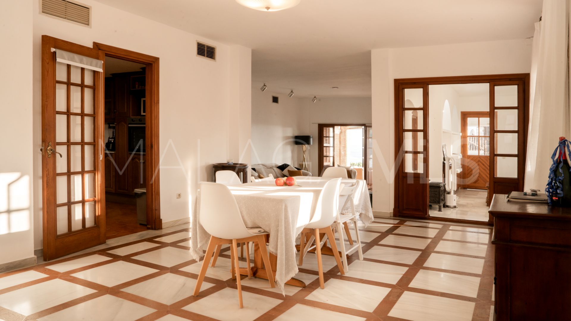 Buy villa with 5 bedrooms in Seghers