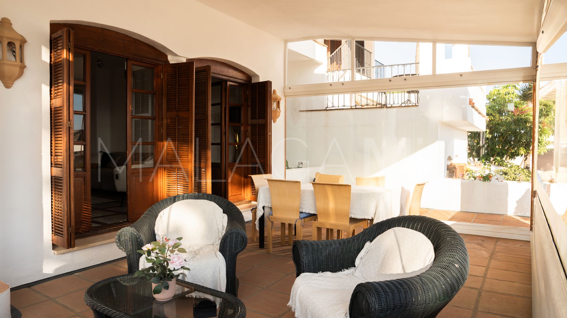 Buy villa with 5 bedrooms in Seghers
