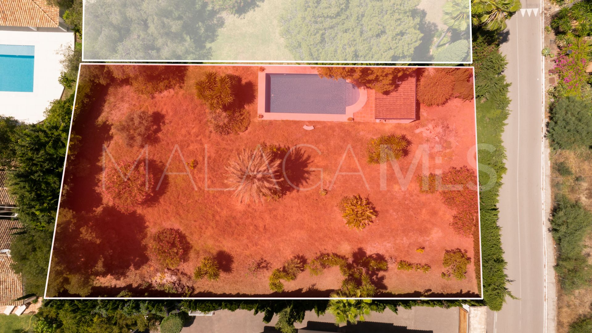 Plot in El Paraiso for sale